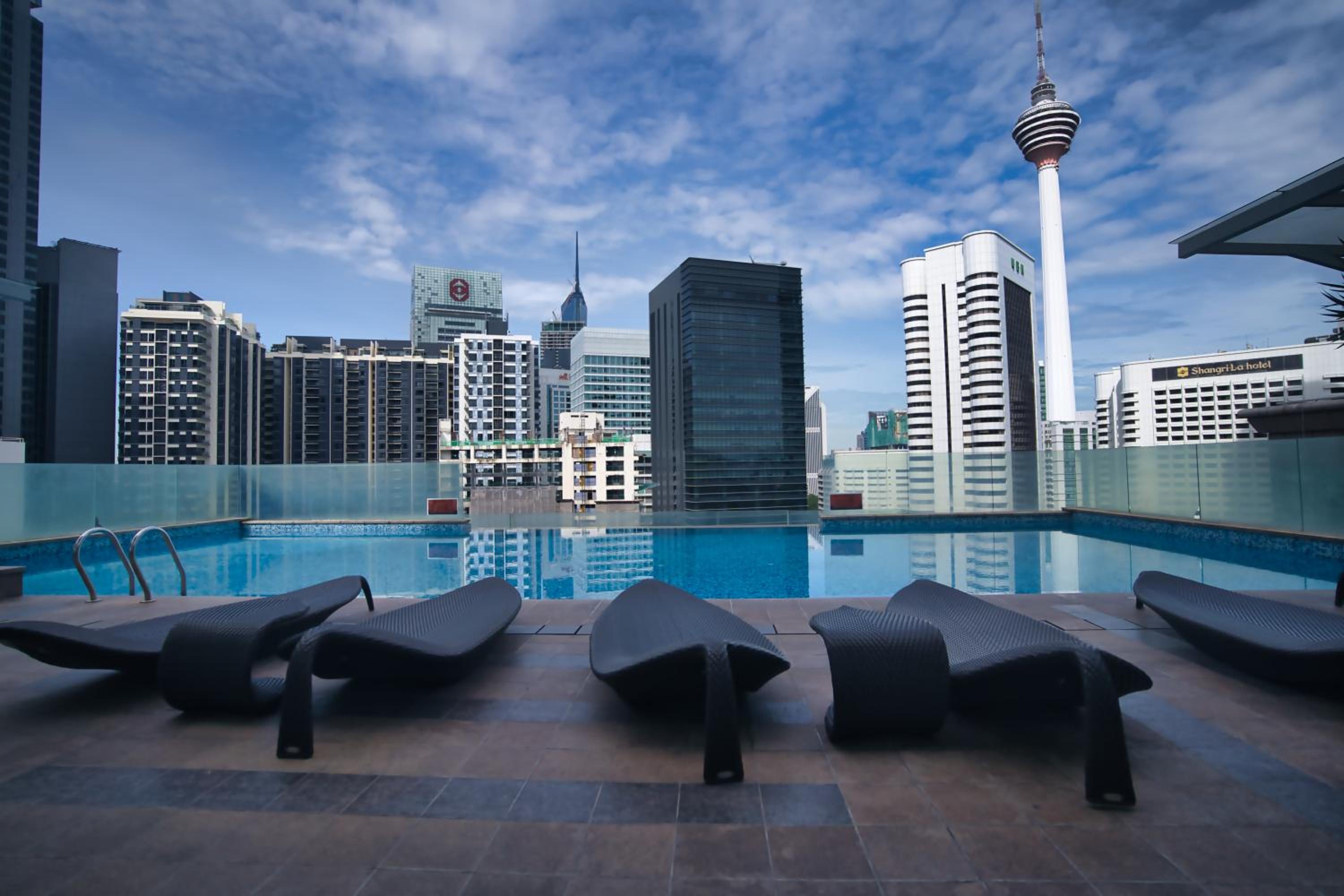 163 STUDIO walking distance to Petronas Twin Tower KLCC by Zen Glo