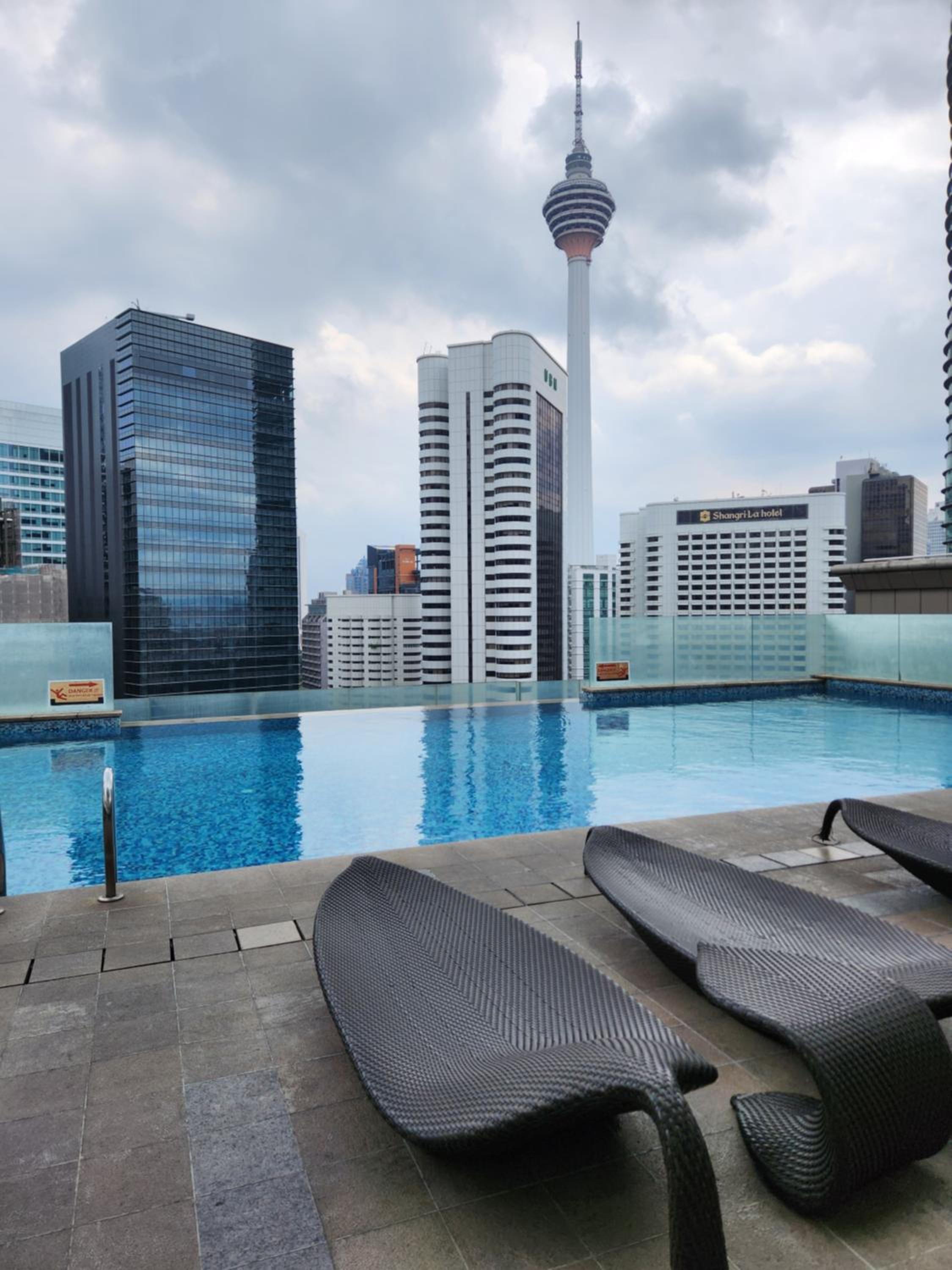 163 STUDIO walking distance to Petronas Twin Tower KLCC by Zen Glo