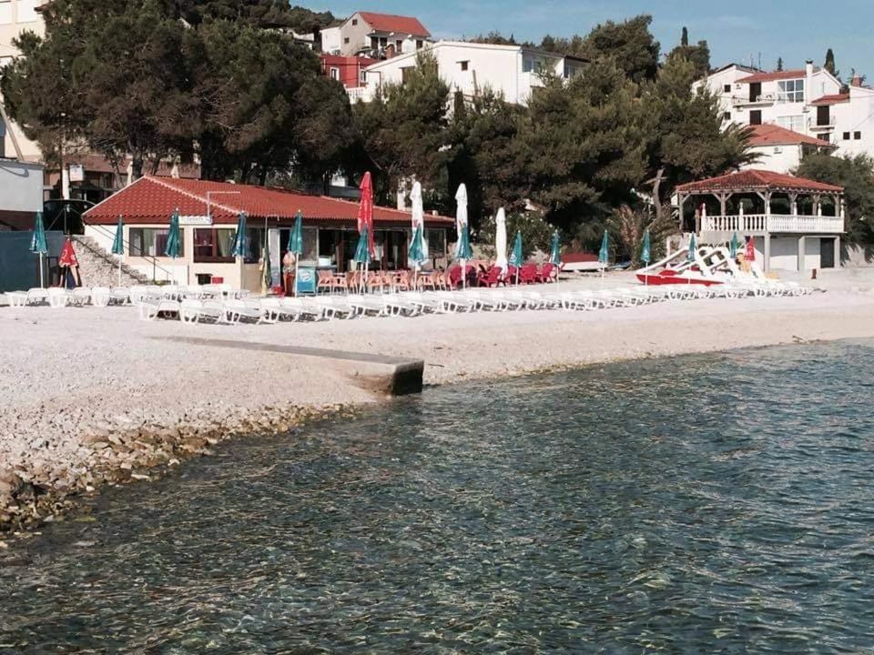 Apartmani Krolo Trogir otok Čiovo view 5