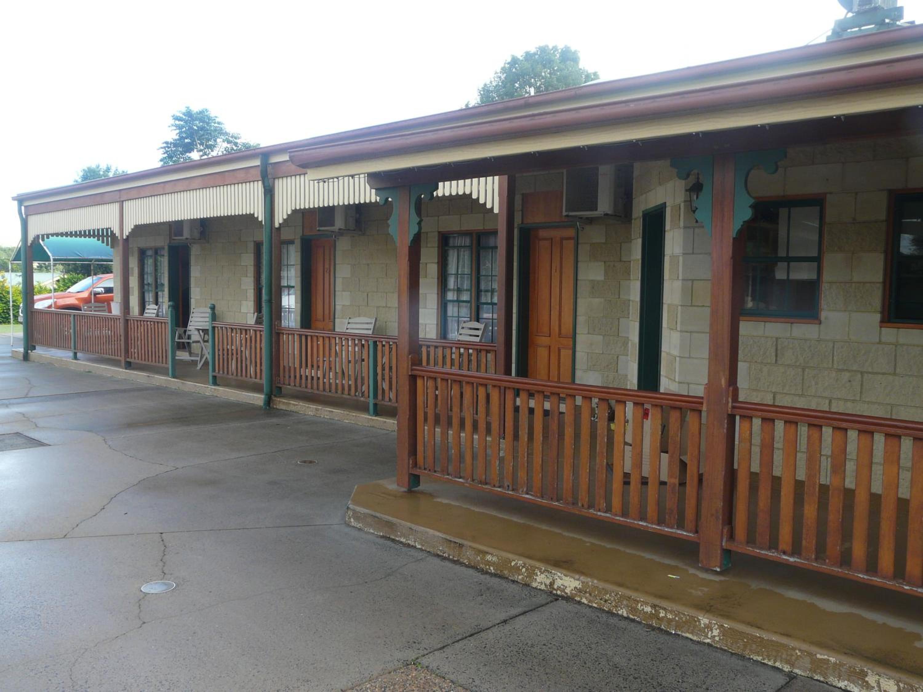 Curtain Fig Motel