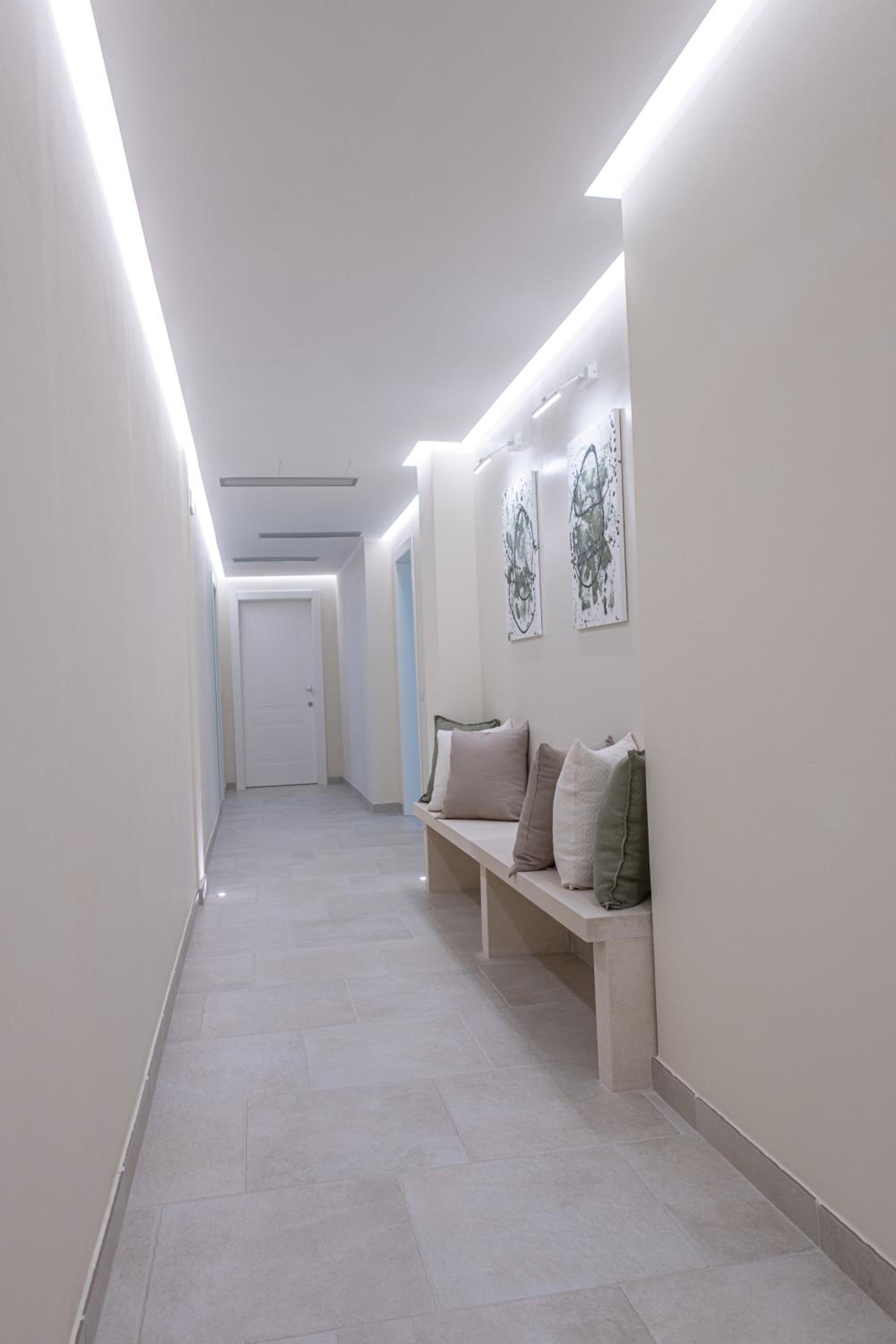 Hotel Oronti Accommodations - Image 1