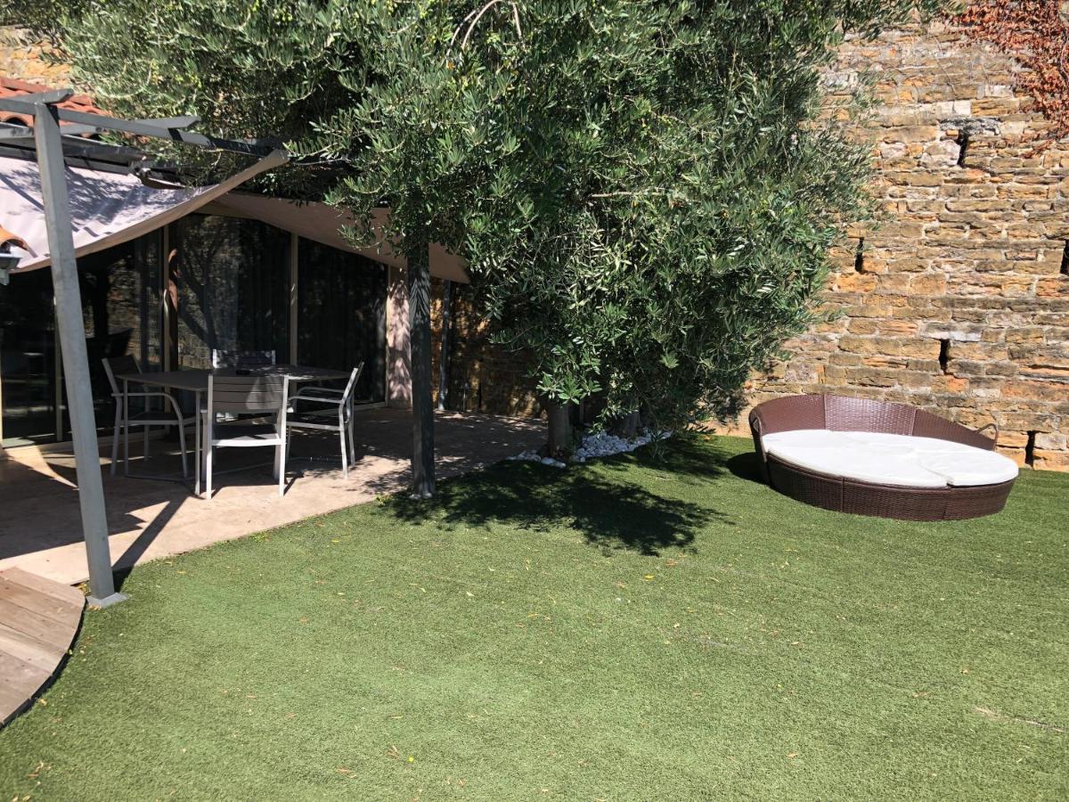 outdoor BBQ area