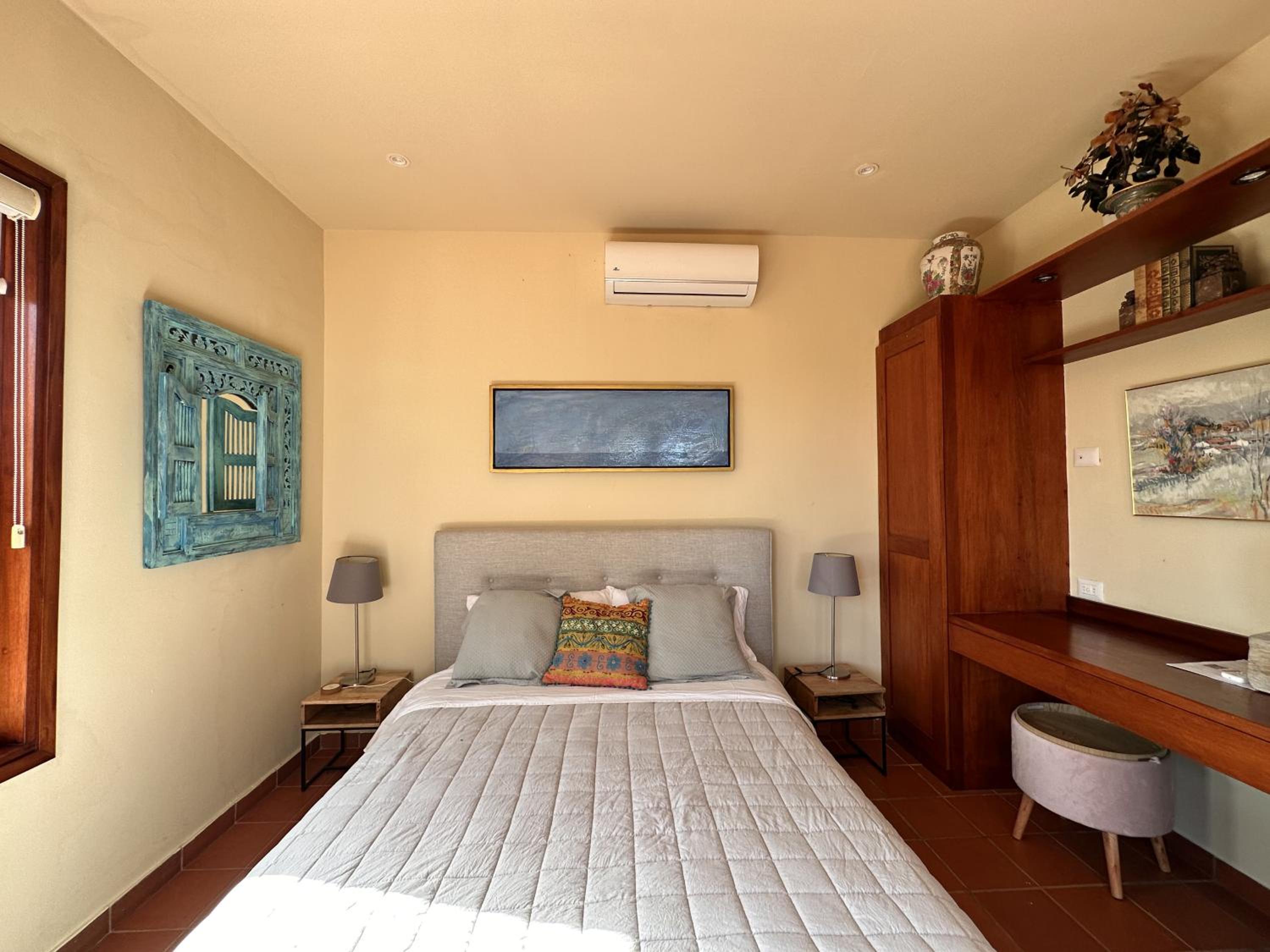 Unique two-level penthouse in the historical area
