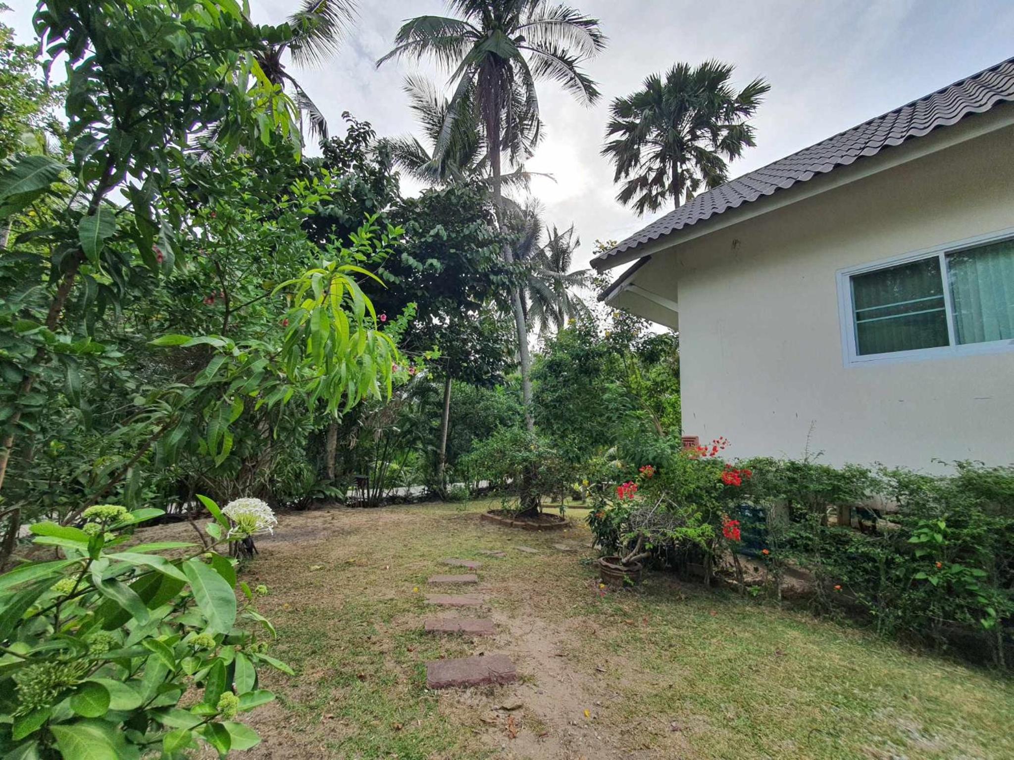 Niniari House view 3