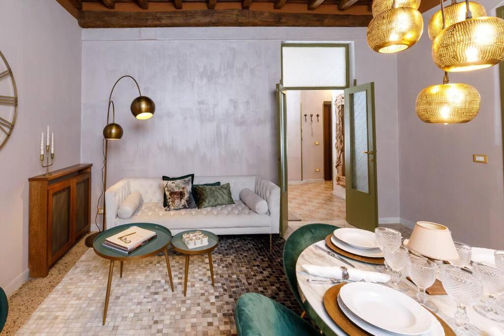 Serpenti home