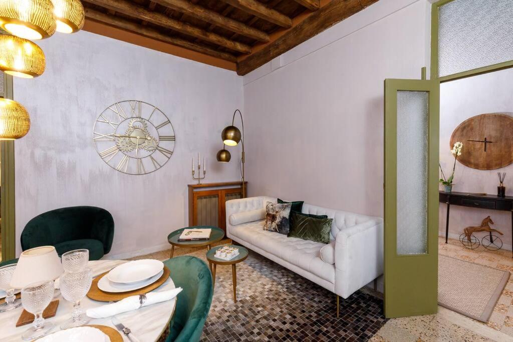 Serpenti home