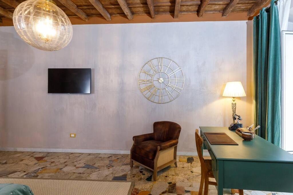 Serpenti home
