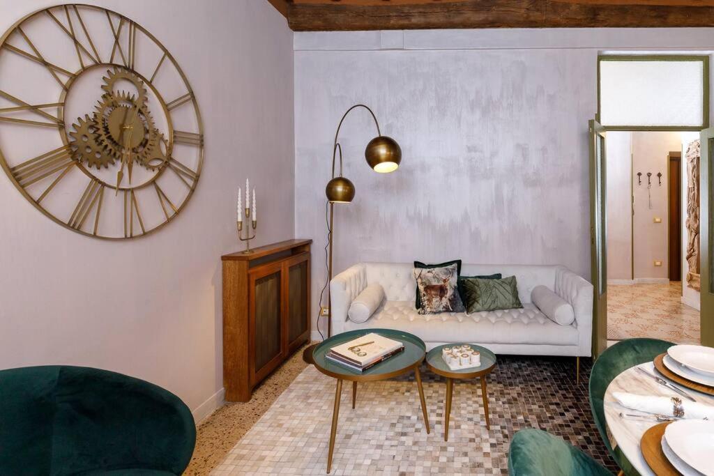 Serpenti home