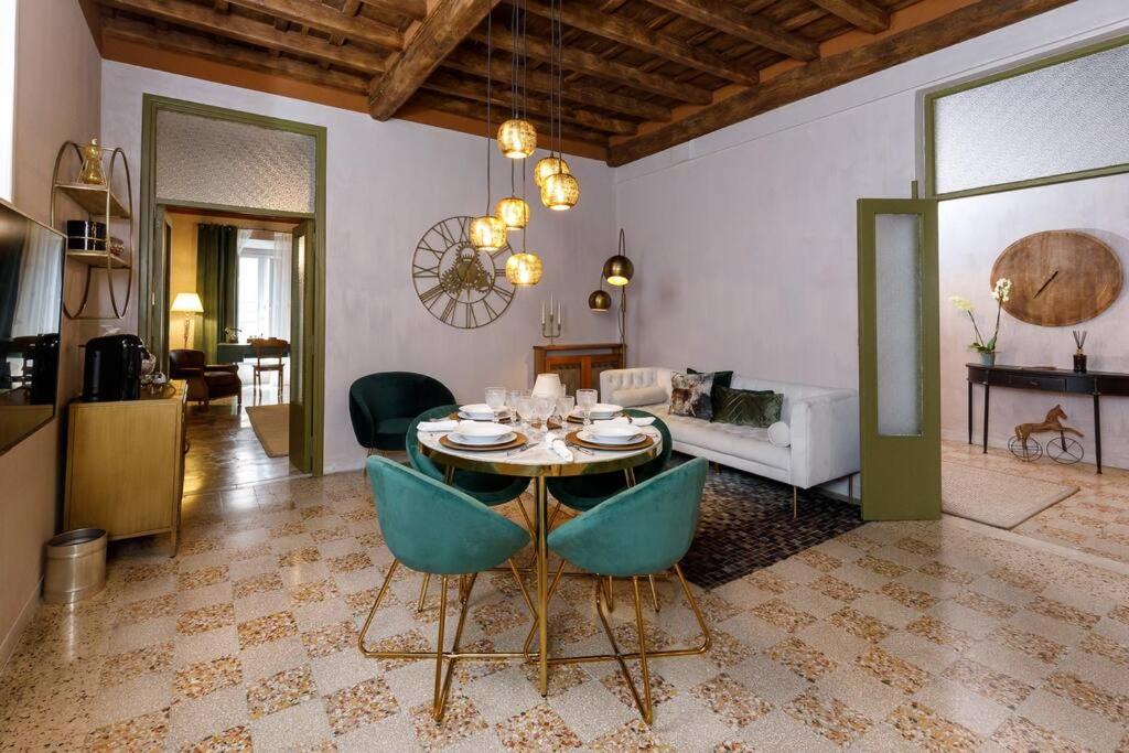 Serpenti home