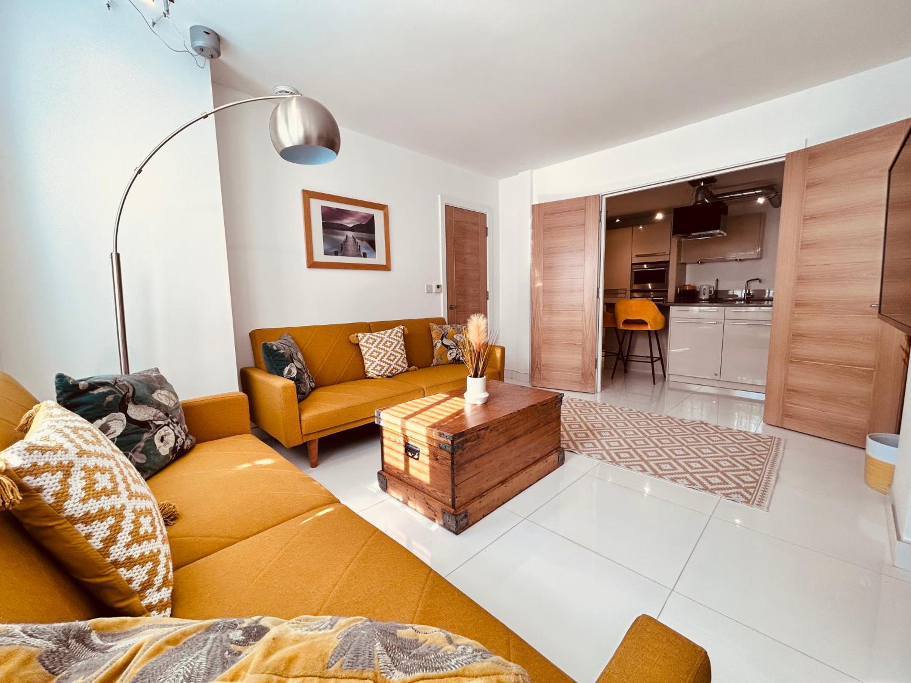 Stunning Spacious B.Apt. Slps.4