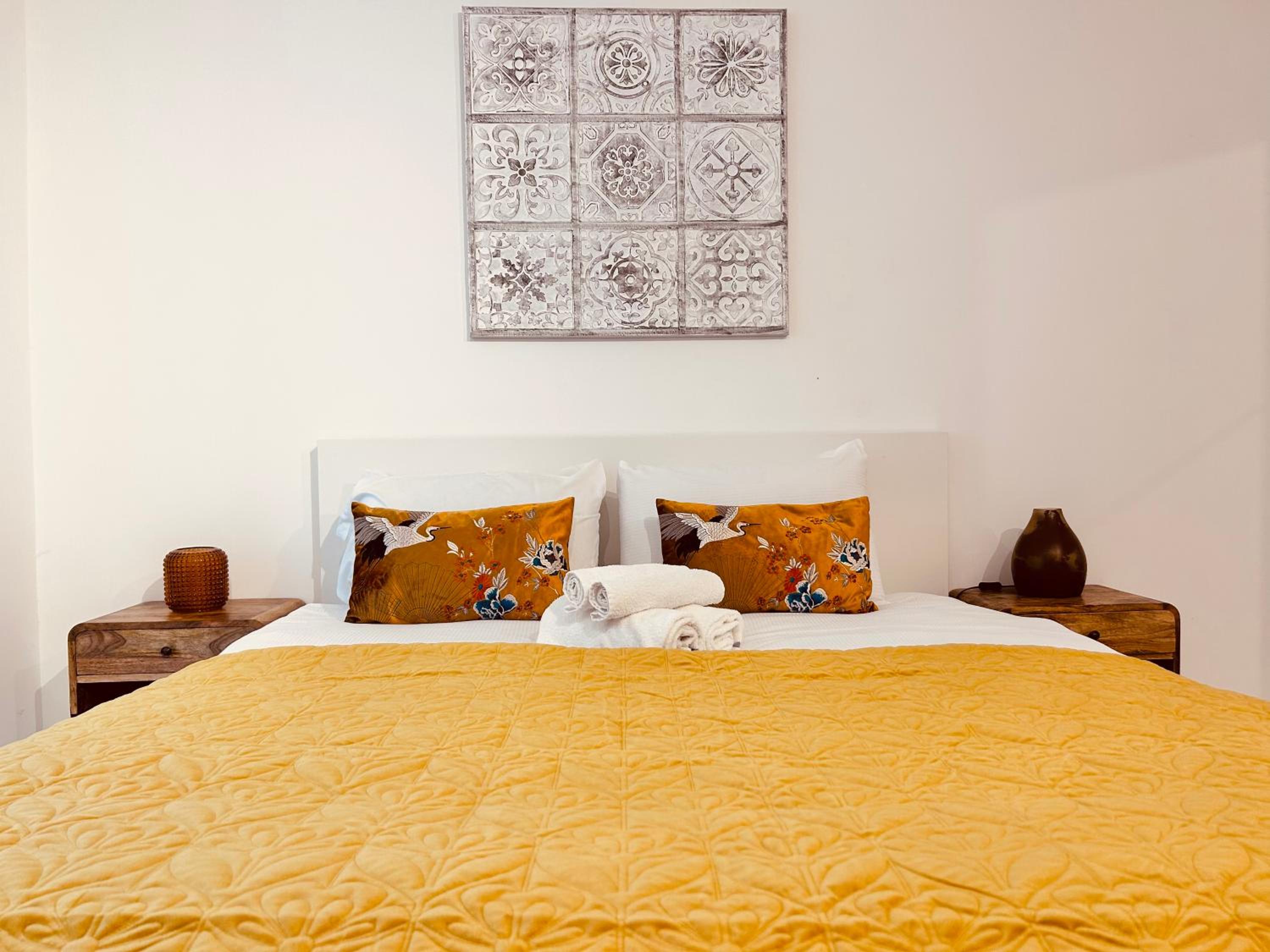 Stunning Spacious B.Apt. Slps.4