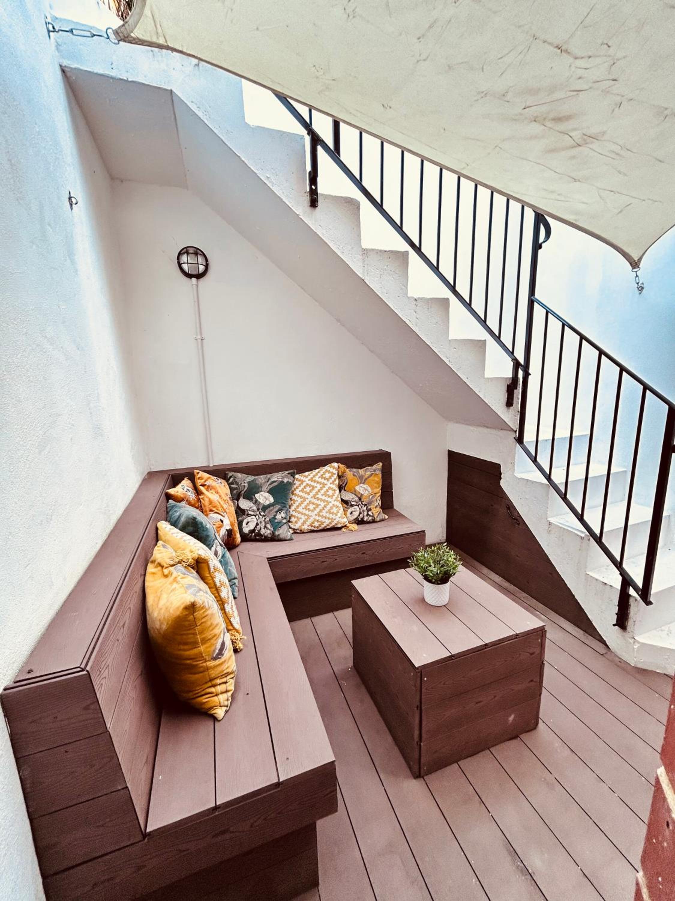 Stunning Spacious B.Apt. Slps.4