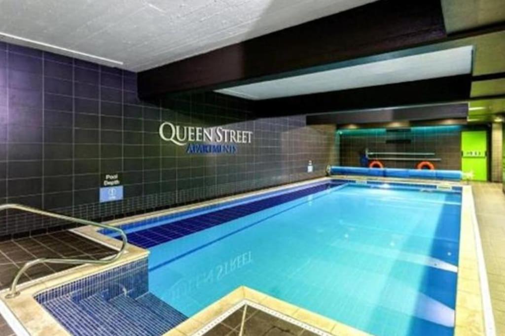 Leicester City Center - Sauna Pool Gym view 4