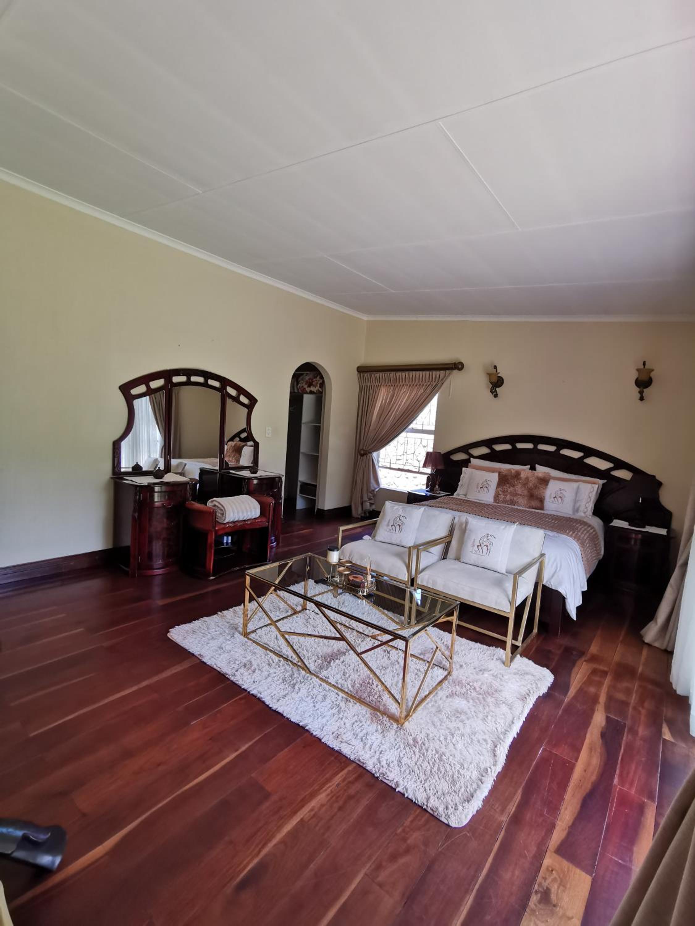 Stunning 2 Bedrooms and 2 Bathroom No loadshedding