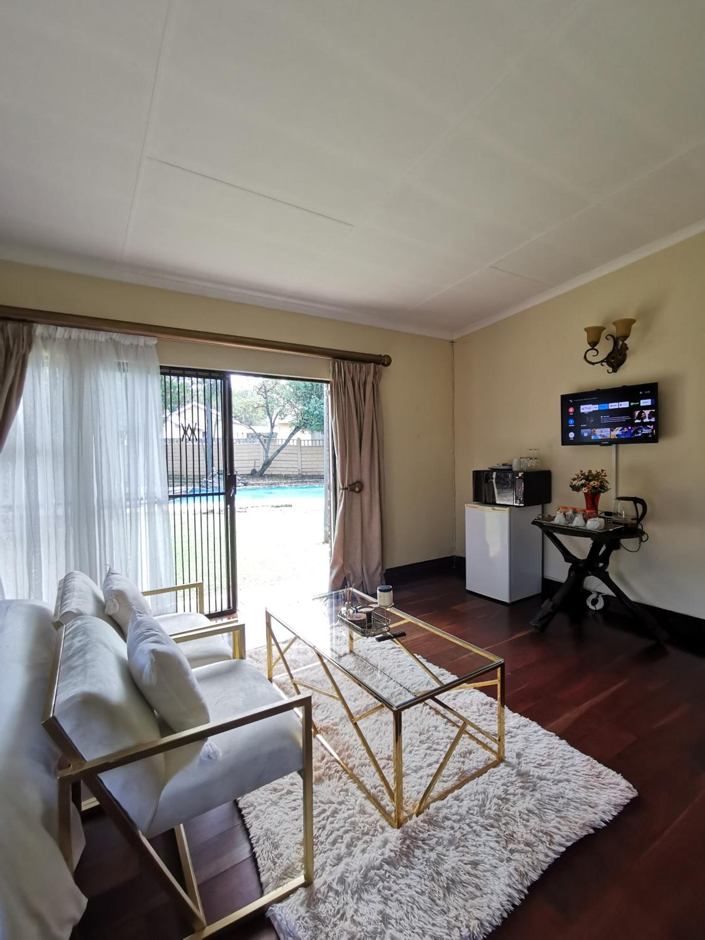 Stunning 2 Bedrooms and 2 Bathroom No loadshedding
