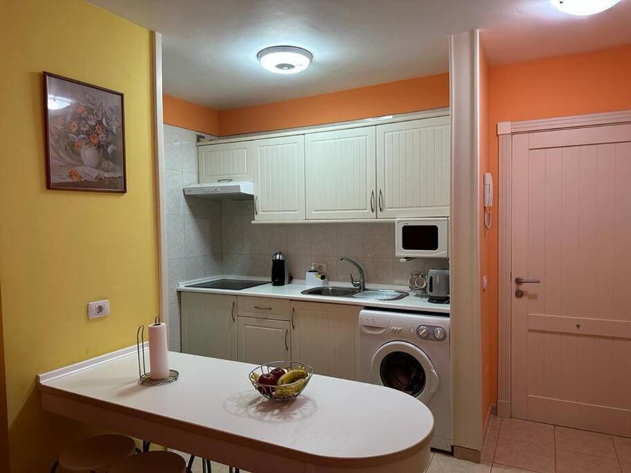 Govimar Terrace & Pool - Parking