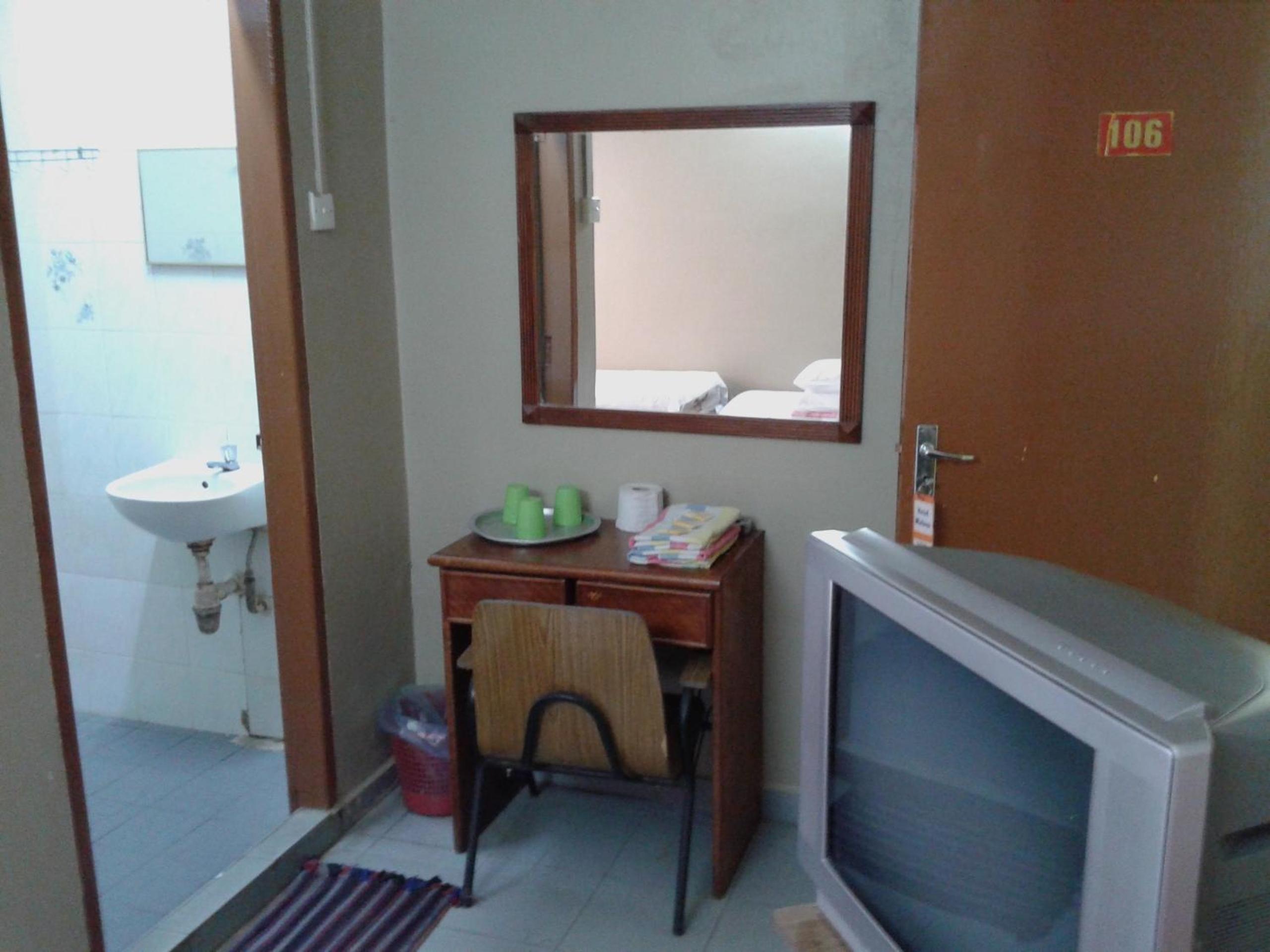 Photo 6