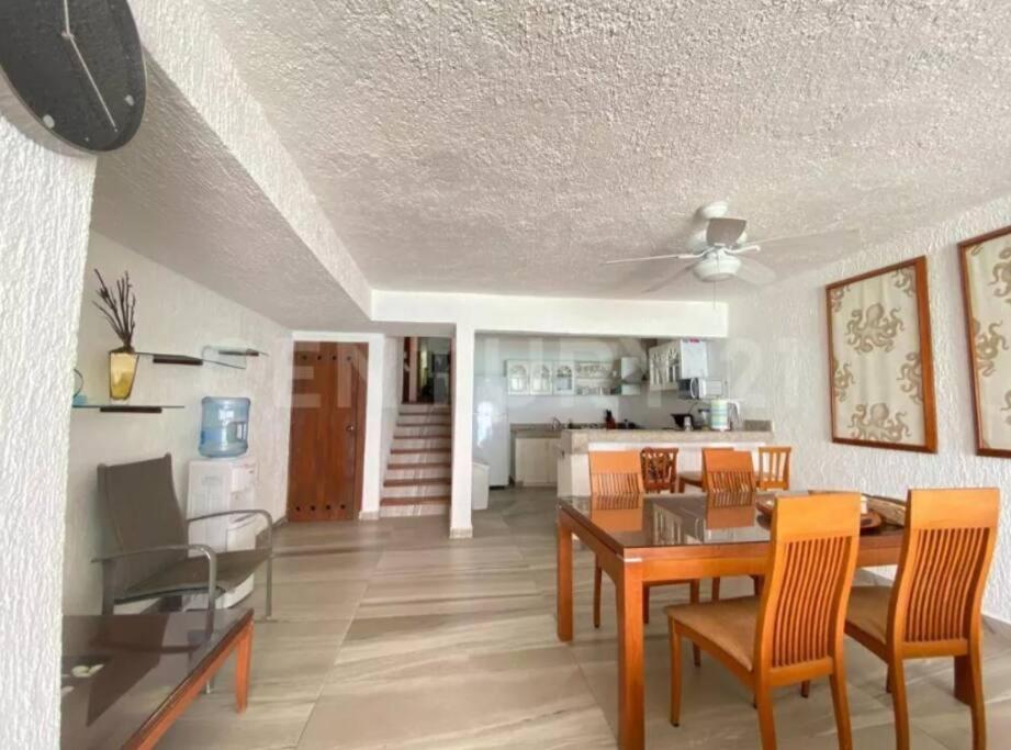 Serenity Sands Oasis: A Harmonious Haven at Km 18.7, Zona Hotelera