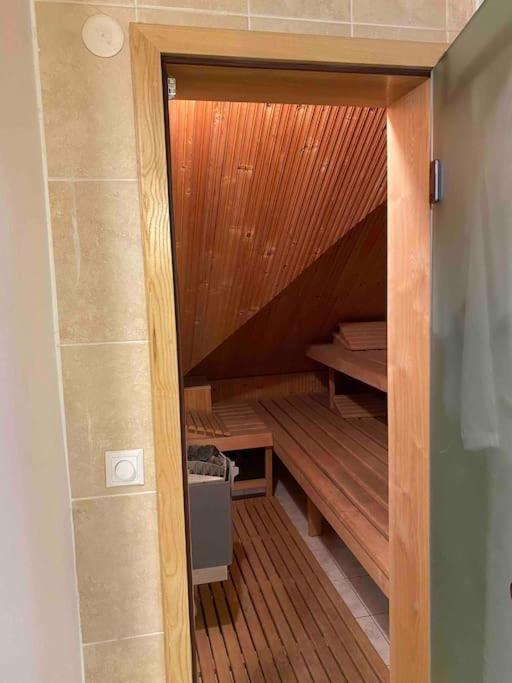 Rooftop 180m2 Loft with private SAUNA,