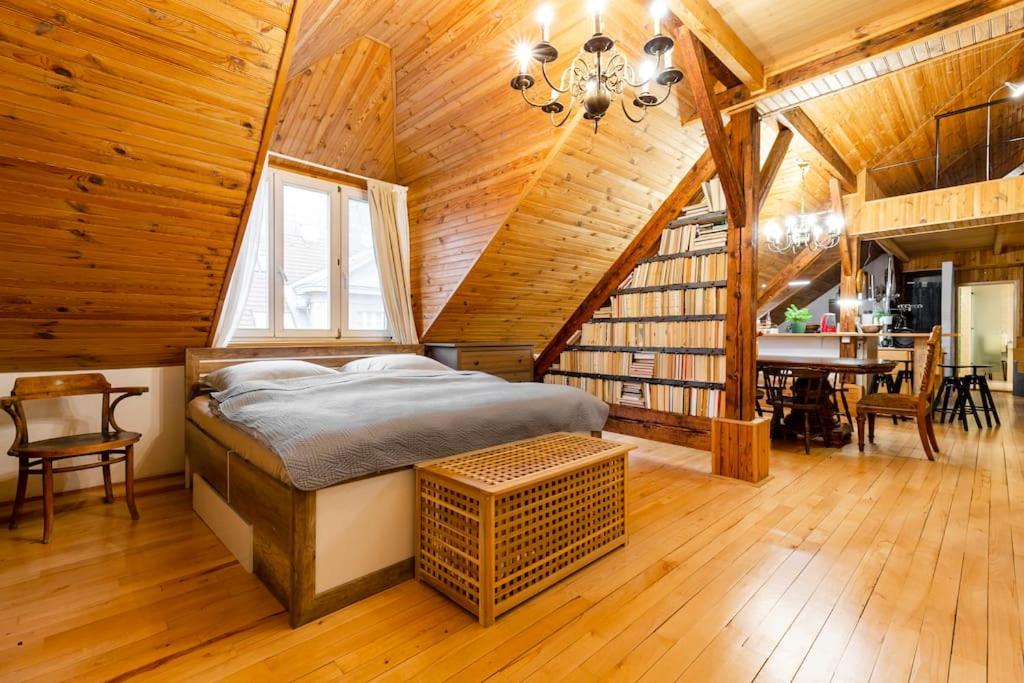 Rooftop 180m2 Loft with private SAUNA,