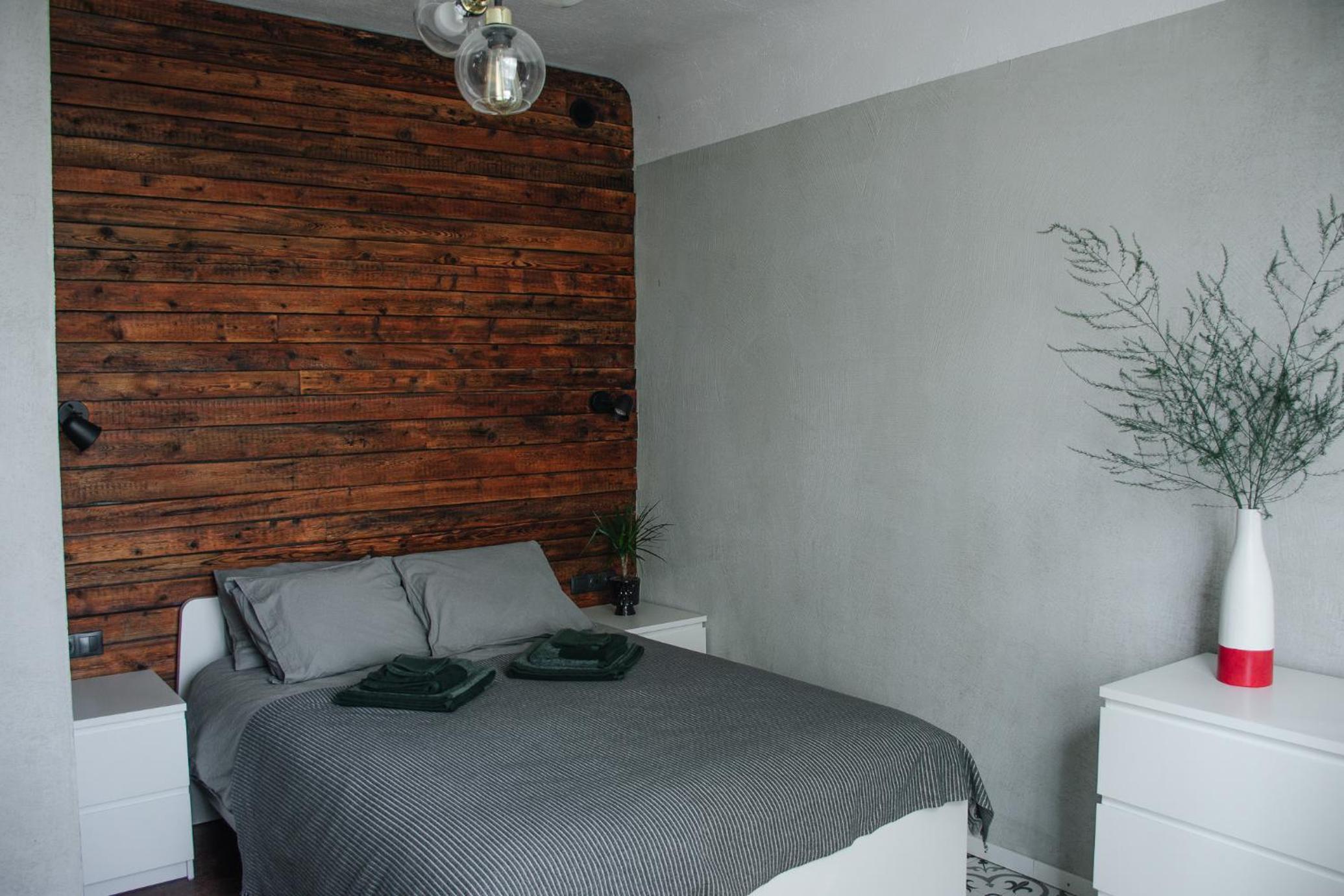 "Quiet Center" apartment, close to train station view 2