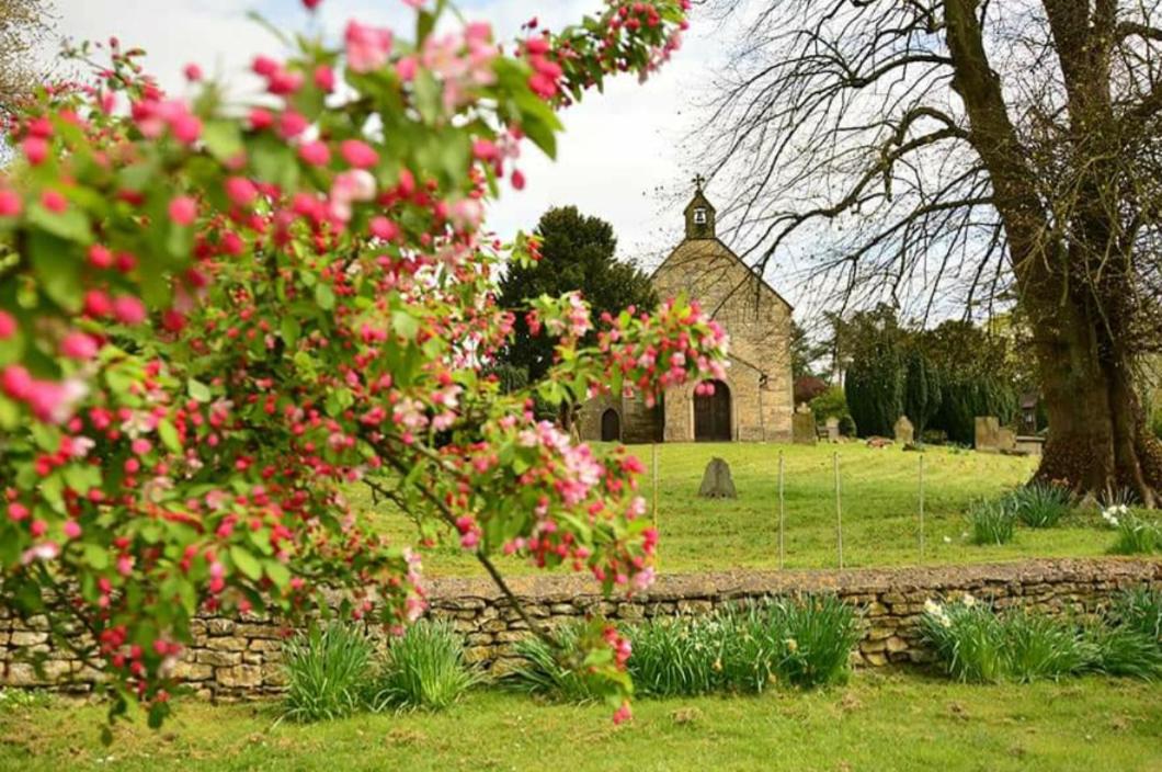 Stone Cottage, Idyllic Village view 2