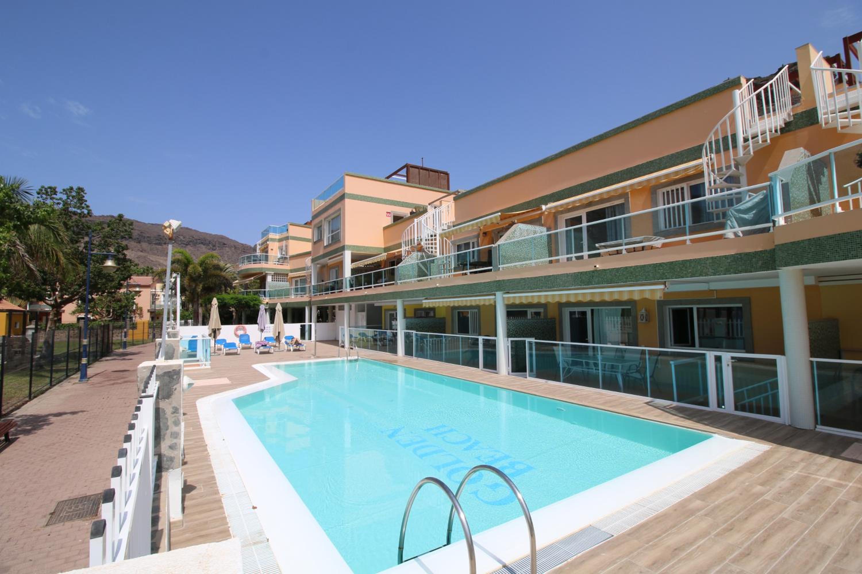 GOLDEN BEACH MOGAN