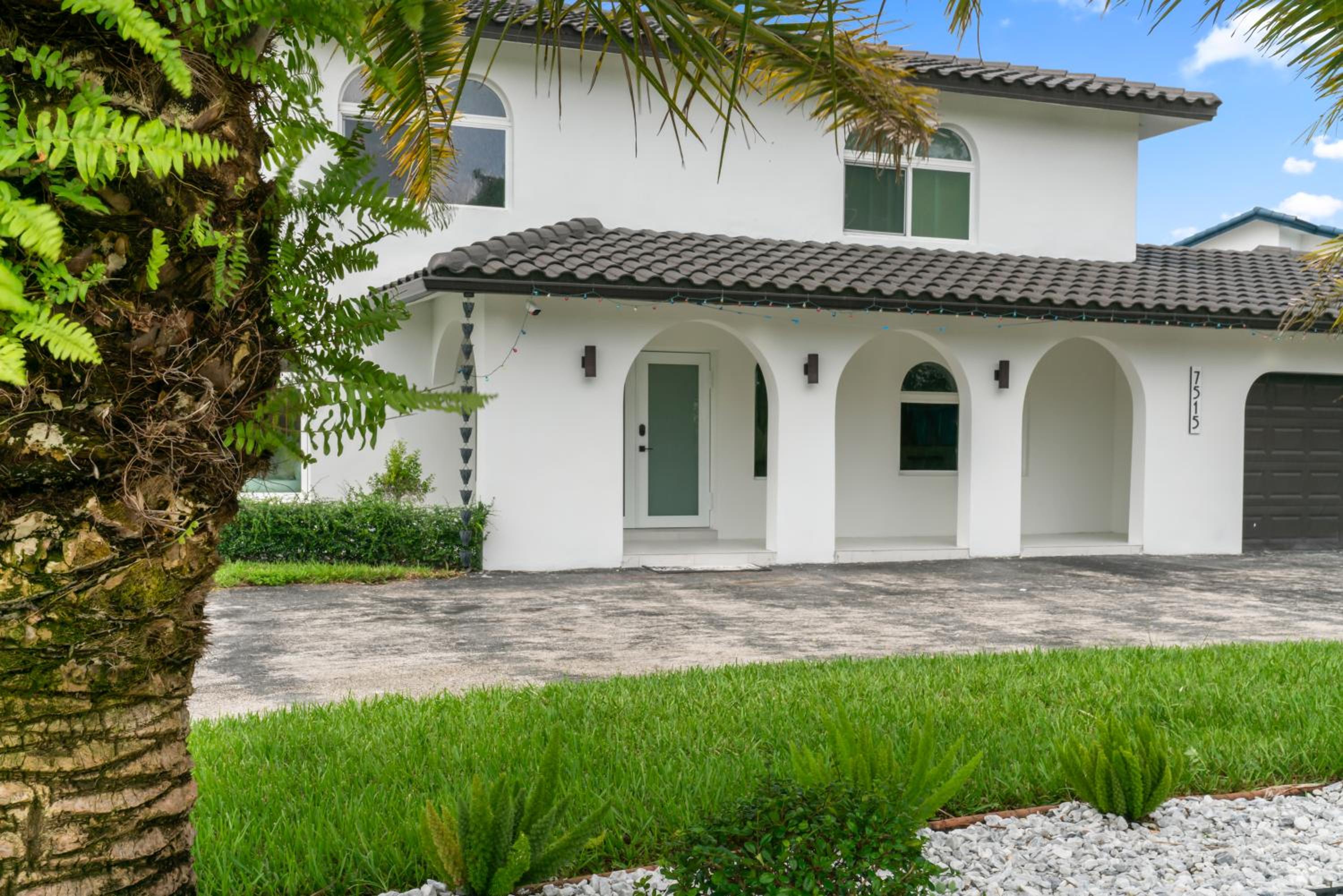 Ultimate Vacation Retreat heated pool & Mini Golf L63 view 3
