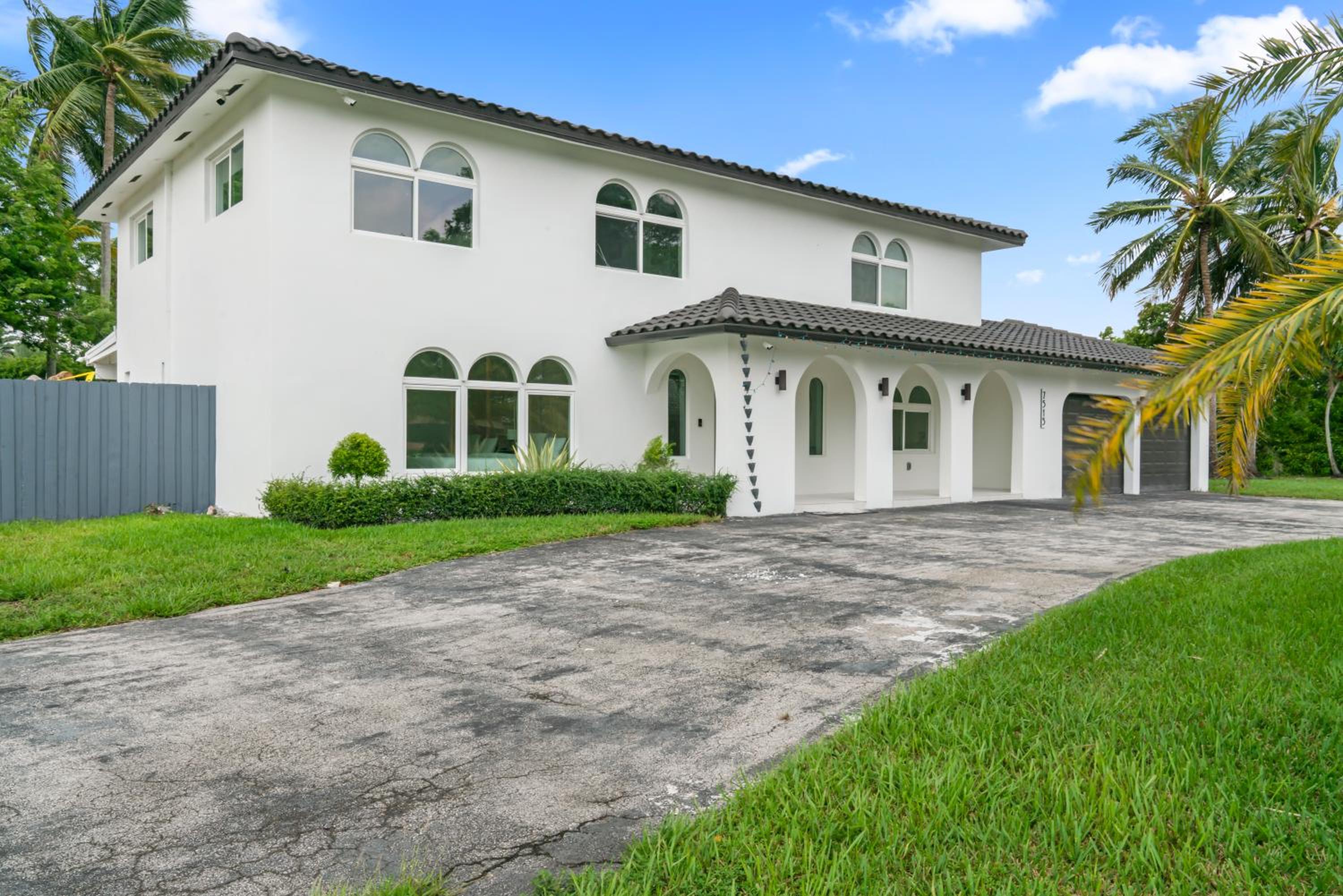 Ultimate Vacation Retreat heated pool & Mini Golf L63 view 2