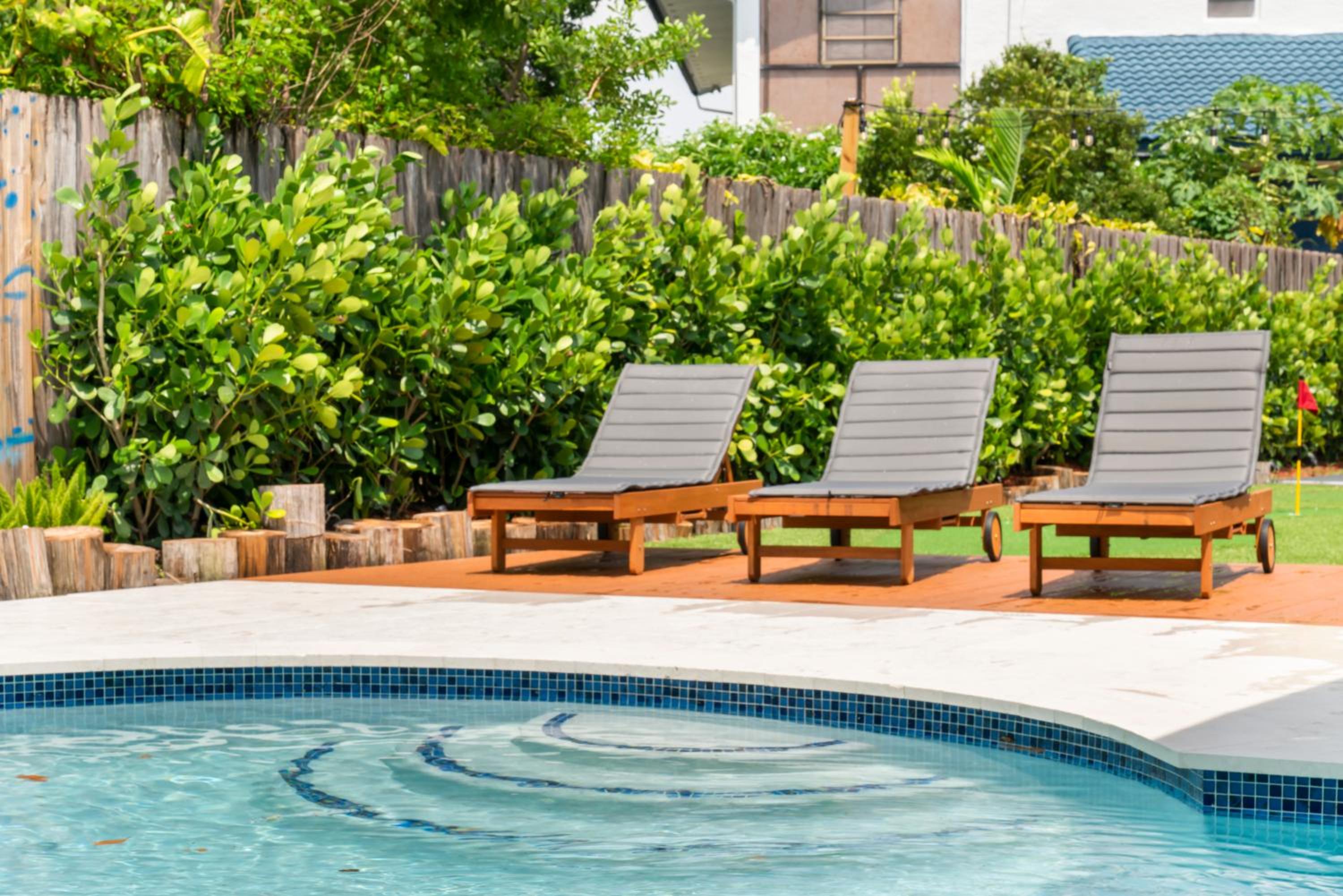 Ultimate Vacation Retreat heated pool & Mini Golf L63 view 5