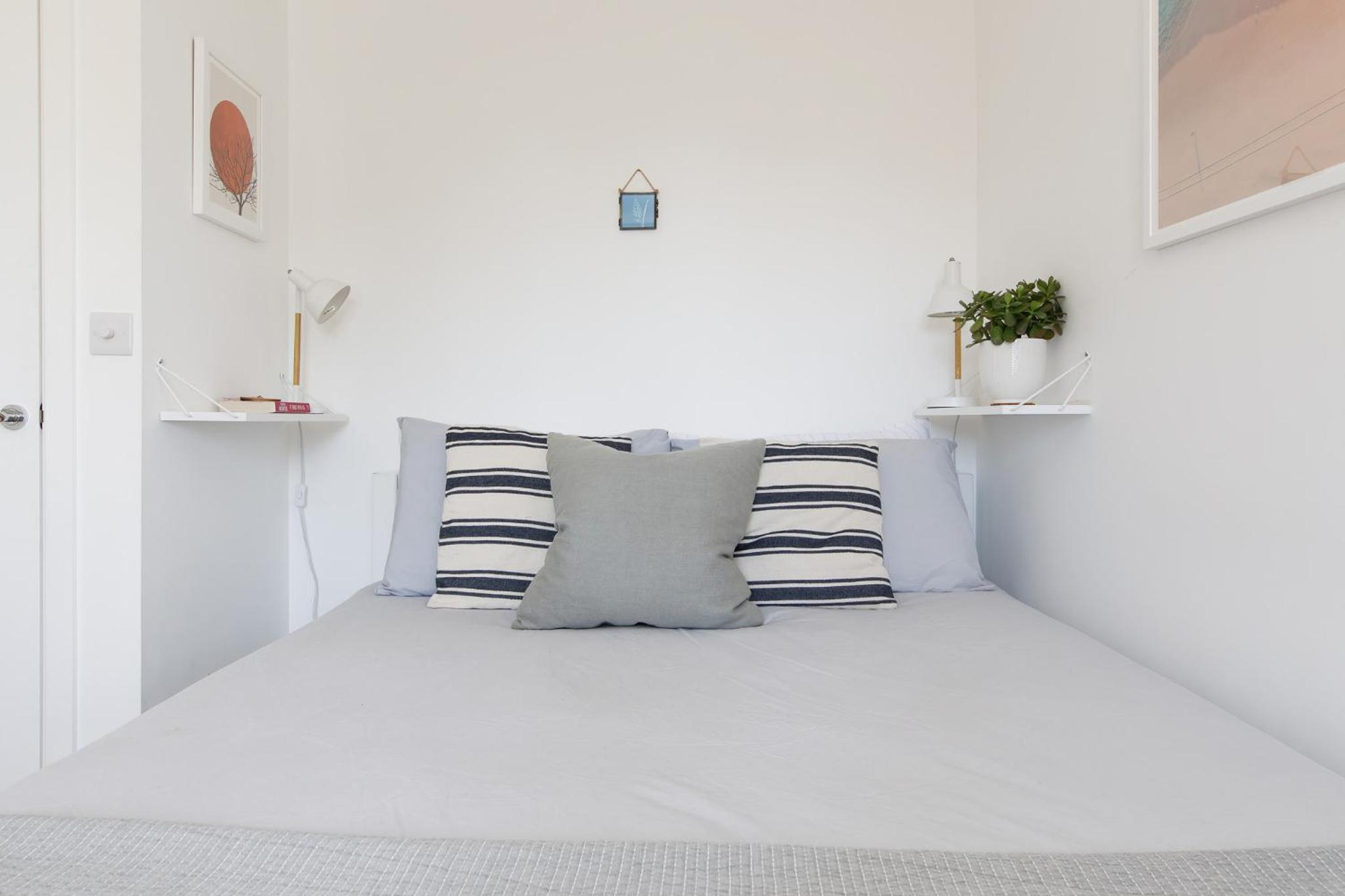 Sanderling House, with parking - walk to beach view 4