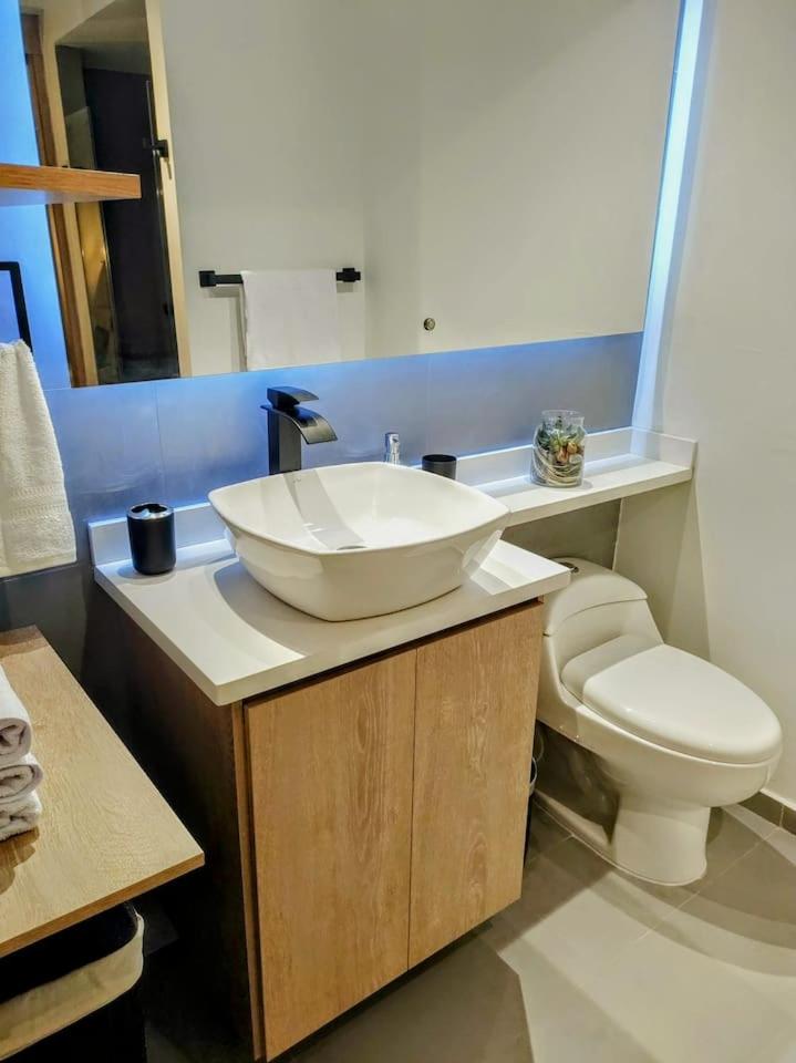 Hermoso y moderno apartaestudio en el norte de la ciudad, la Flora - 602