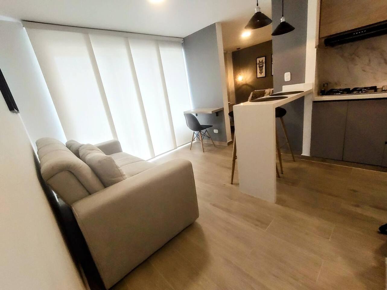 Hermoso y moderno apartaestudio en el norte de la ciudad, la Flora - 602