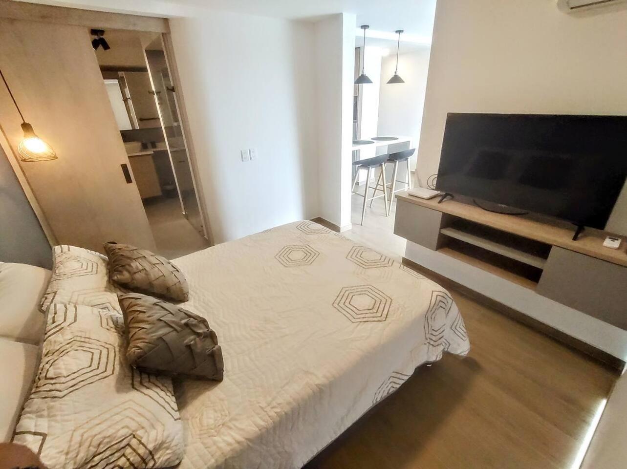 Hermoso y moderno apartaestudio en el norte de la ciudad, la Flora - 602