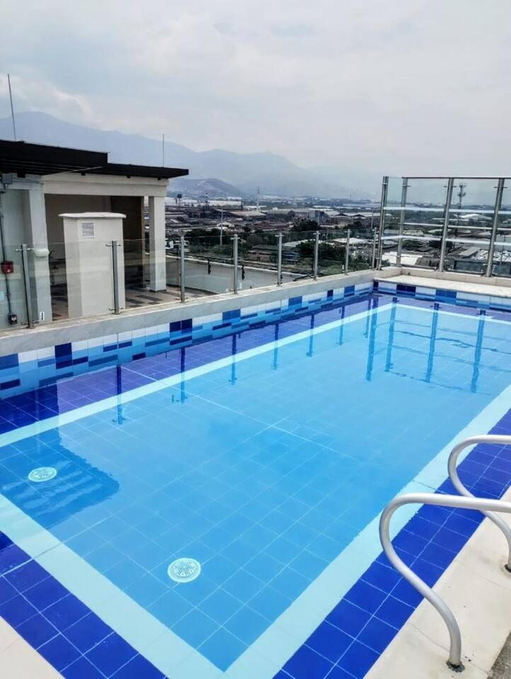Hermoso y moderno apartaestudio en el norte de la ciudad, la Flora - 602