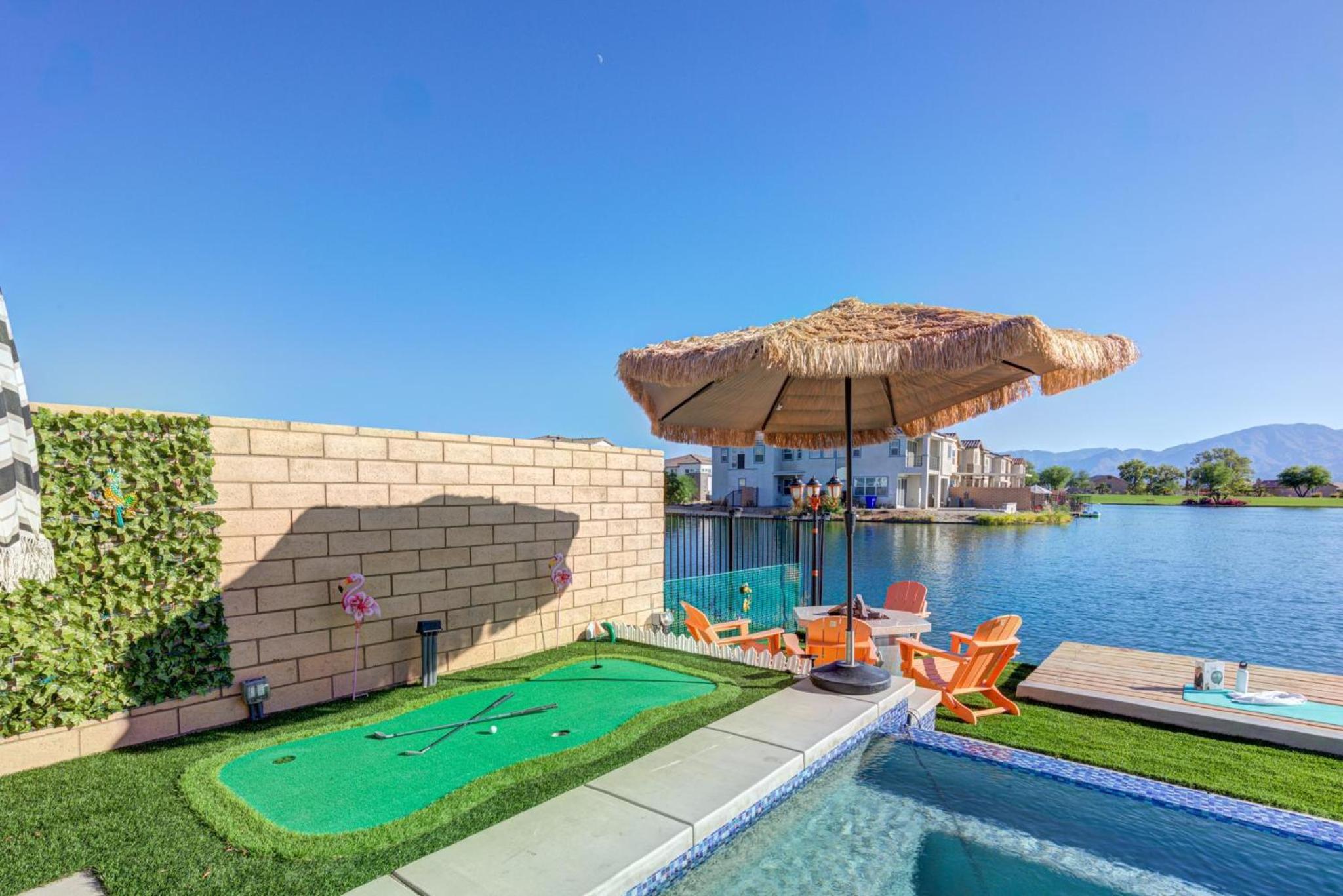 Tropical Paradise! Magnificent Lake View! view 4