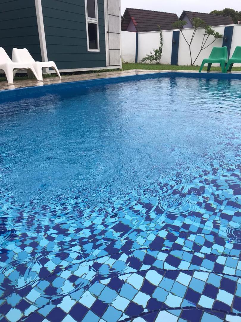 lot 1217 large private villa with pool A’Famosa golf resort melayu photo 3