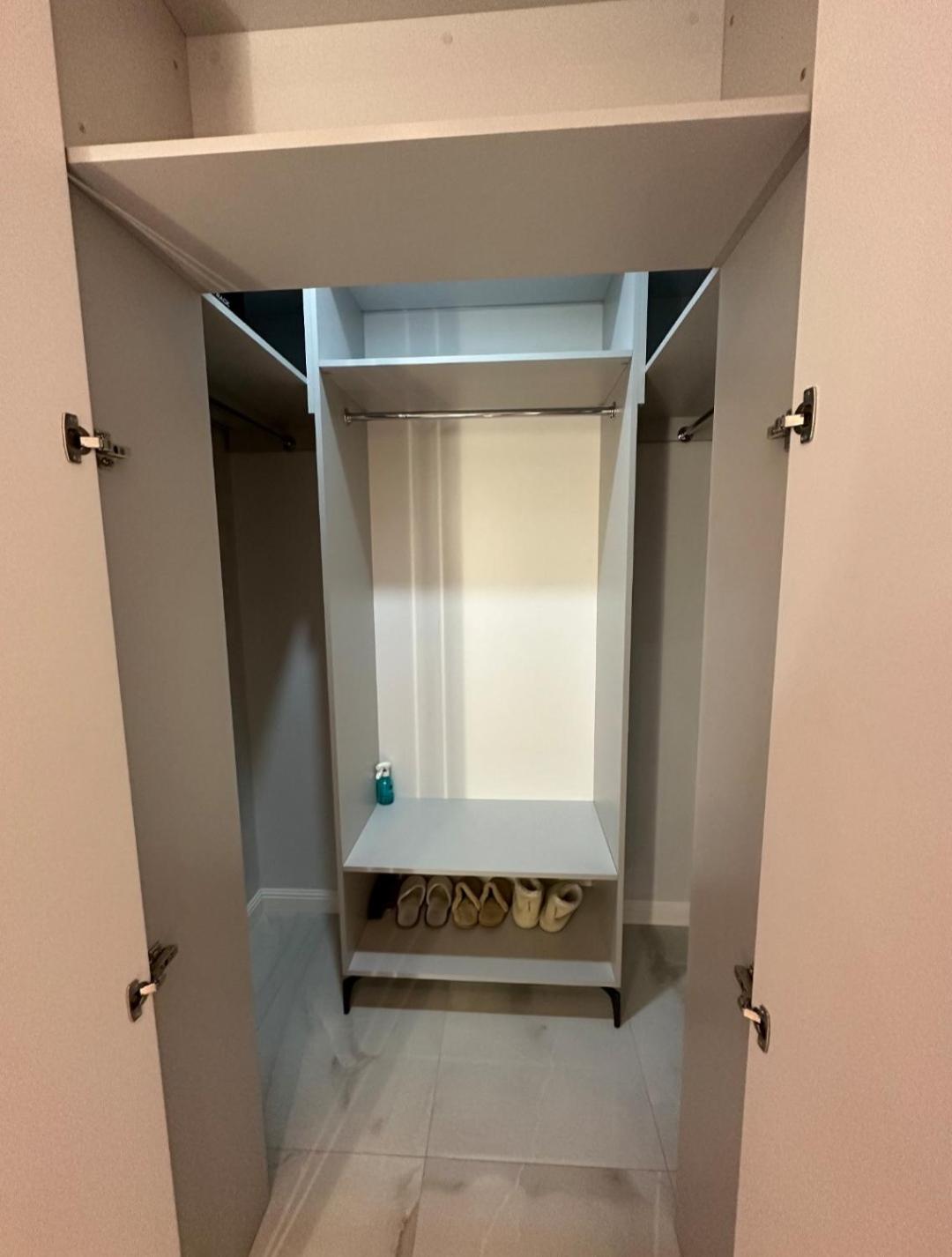 Luxury City-Centric Apartment for Booking view 5