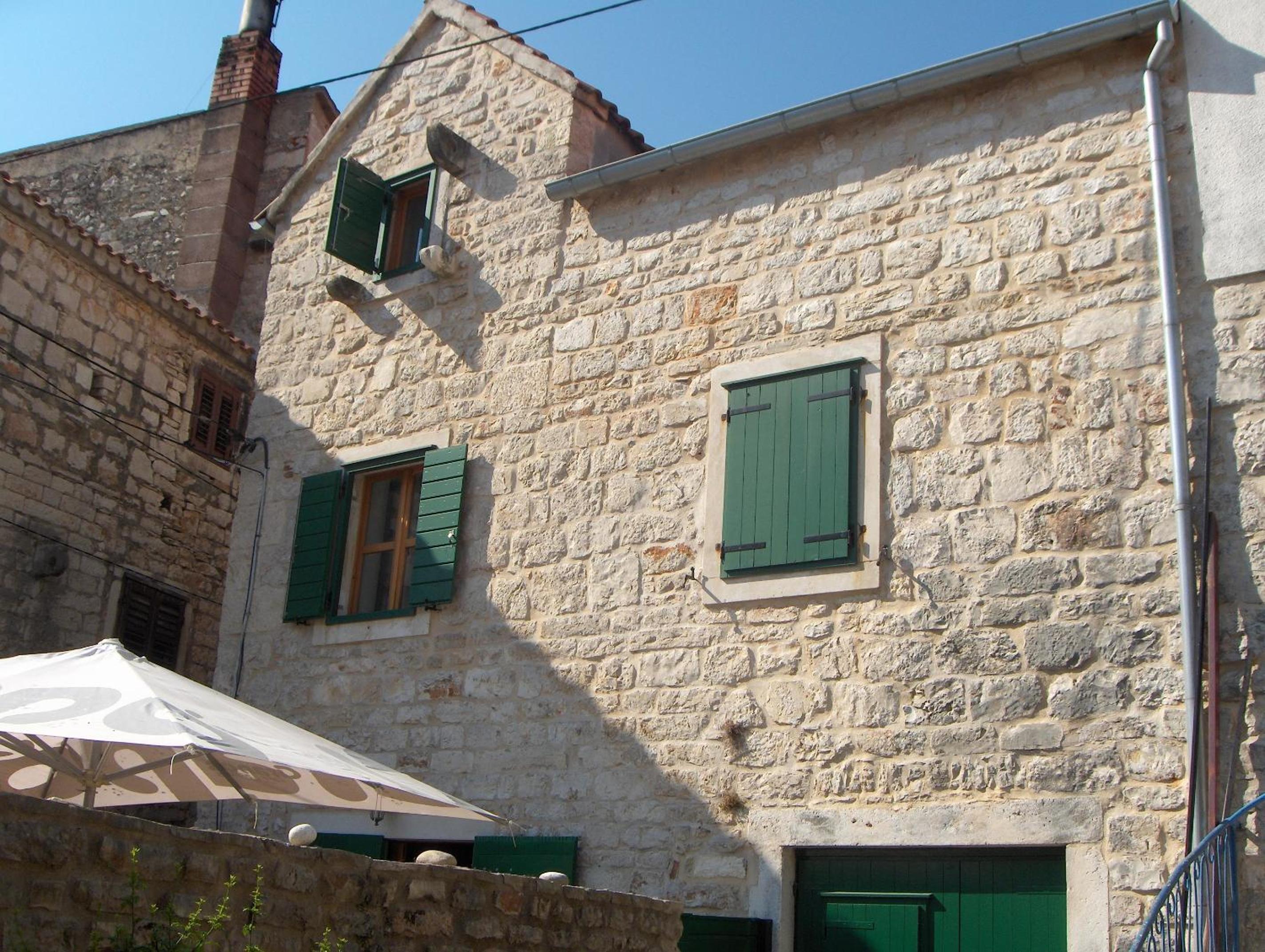 Guest House Lucijo