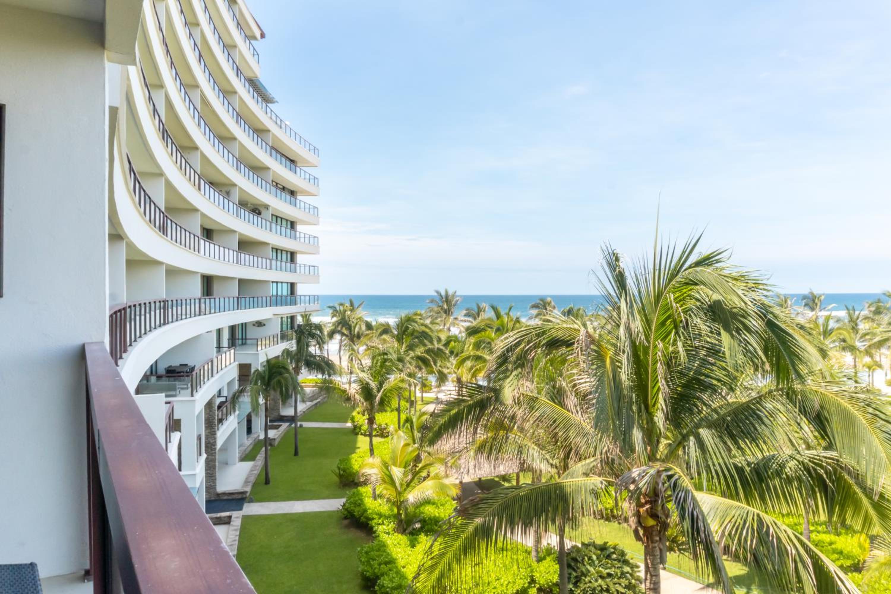 4-BR paradise view in Acapulco view 2