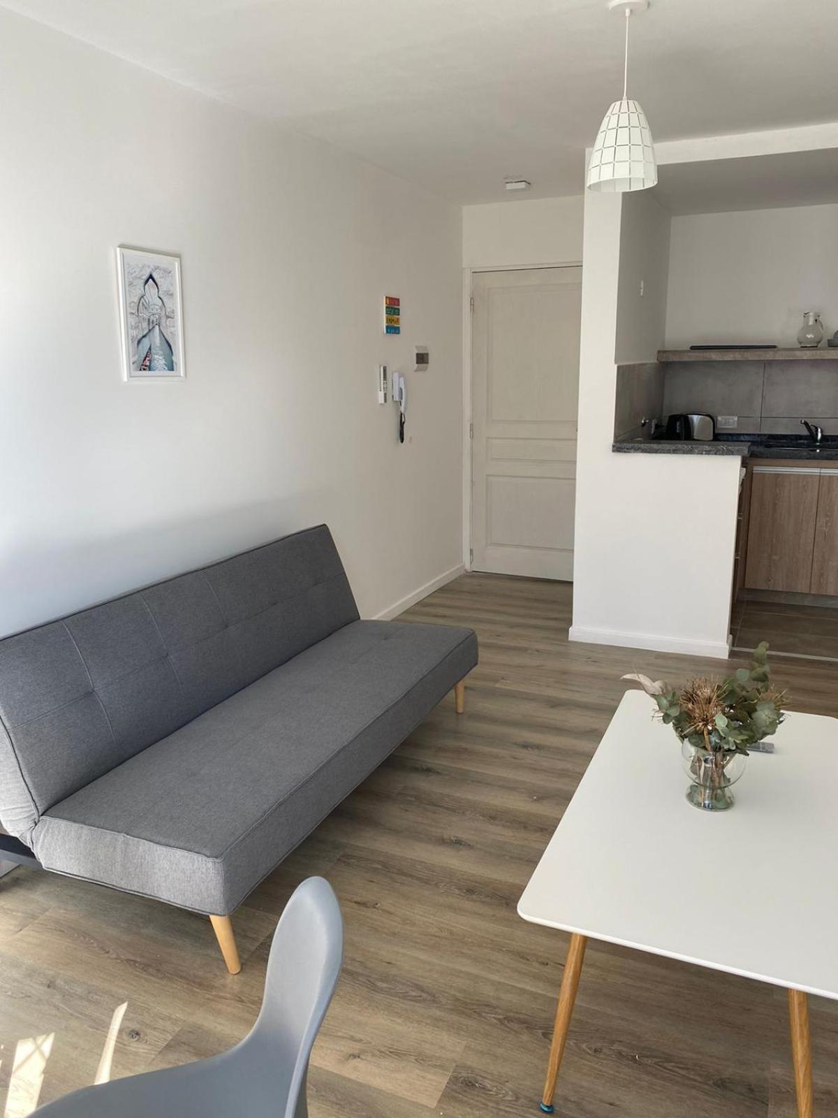 Condominio Lhirondelle II