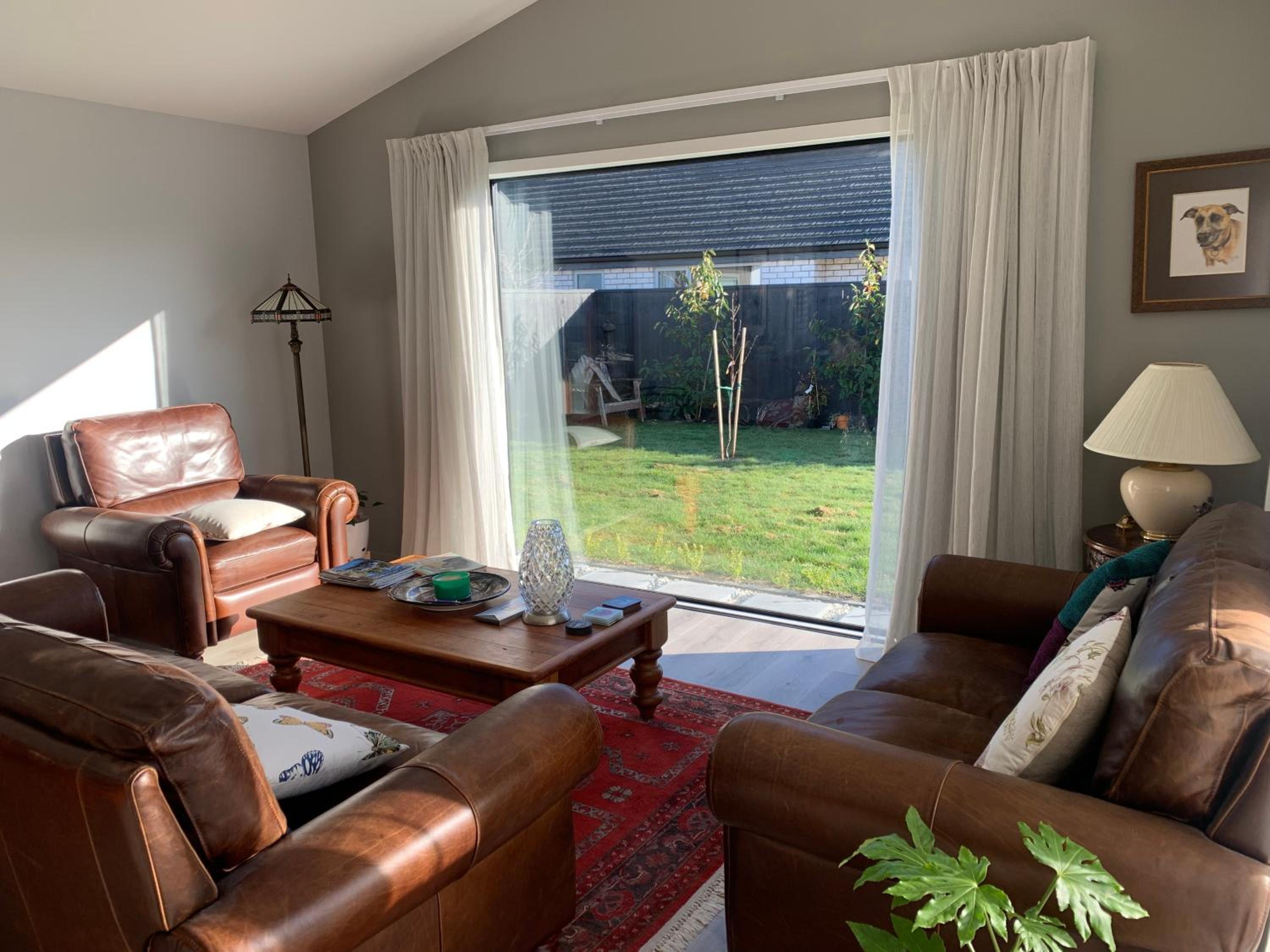 Llun y Mynydd B&B Nelson view 5