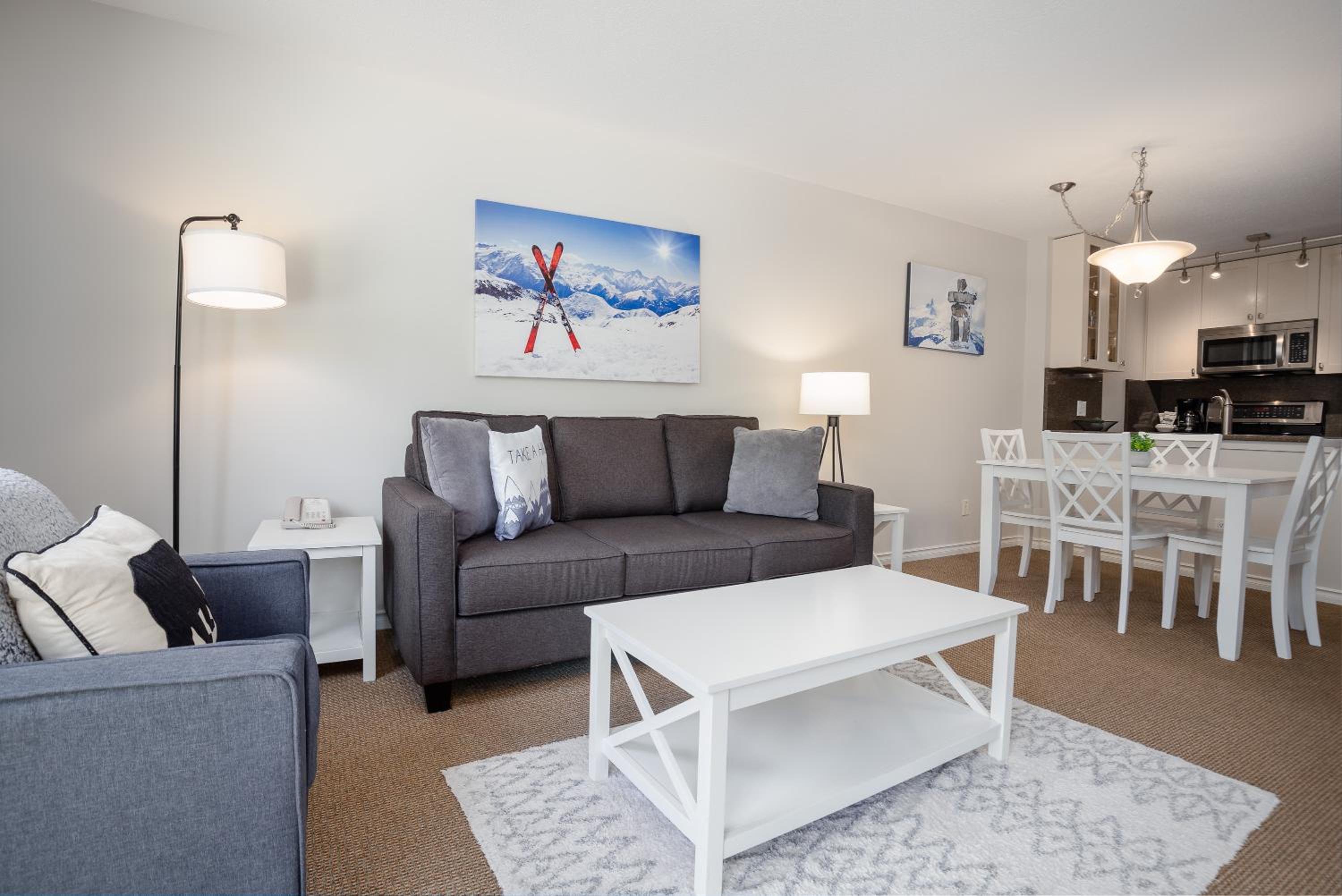 1BR in The Aspens, King Bed, True Ski In, Ski Out, Hot Tubs and Pool, Ski Valet, Private Balcony