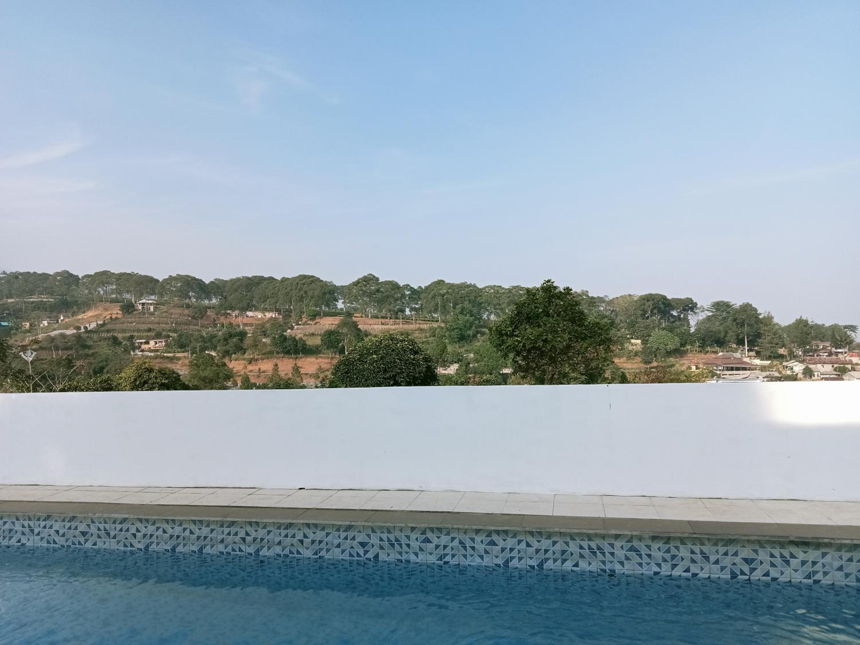 Villa Forest Puncak view 5
