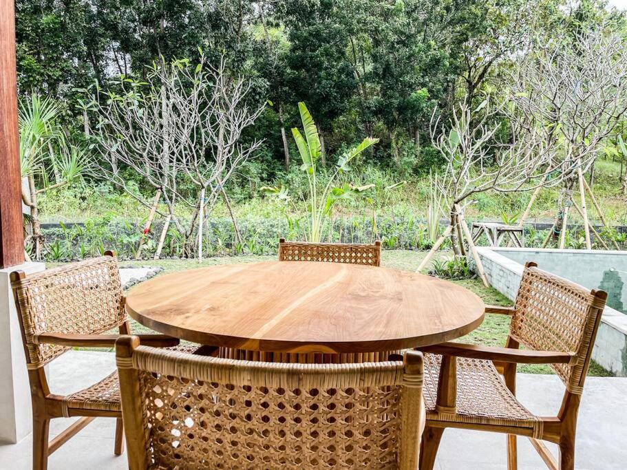 Villa MALI - Easy Getaway for 4 - Kuta Central