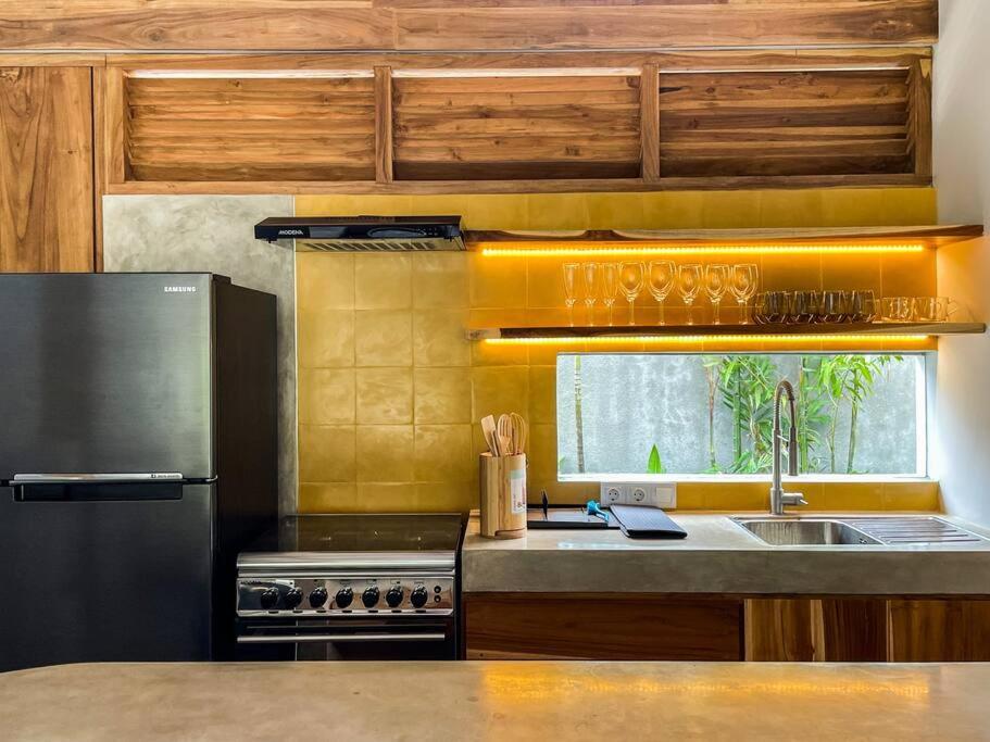 Villa MALI - Easy Getaway for 4 - Kuta Central