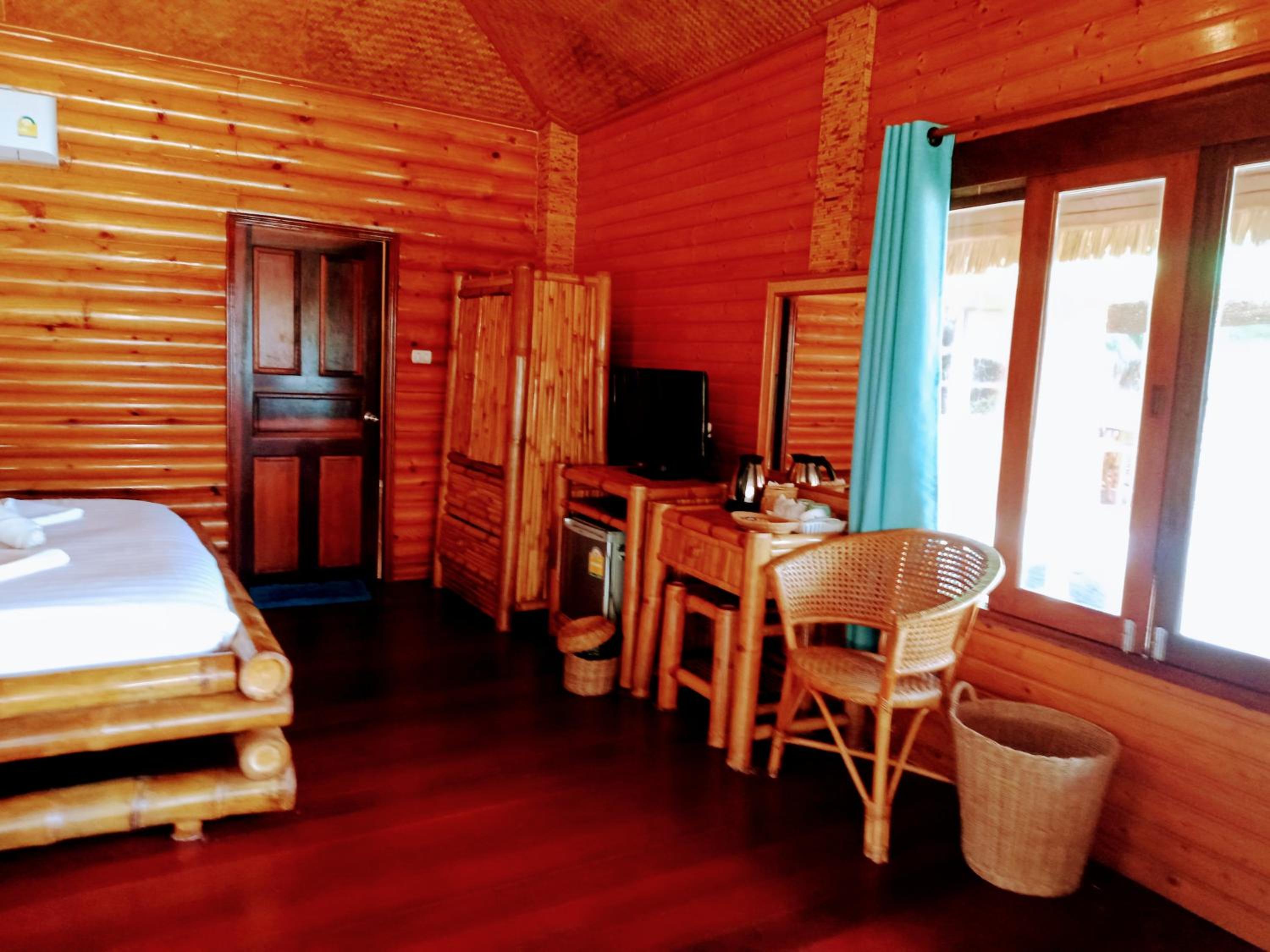 Bow Thong Beach Resort