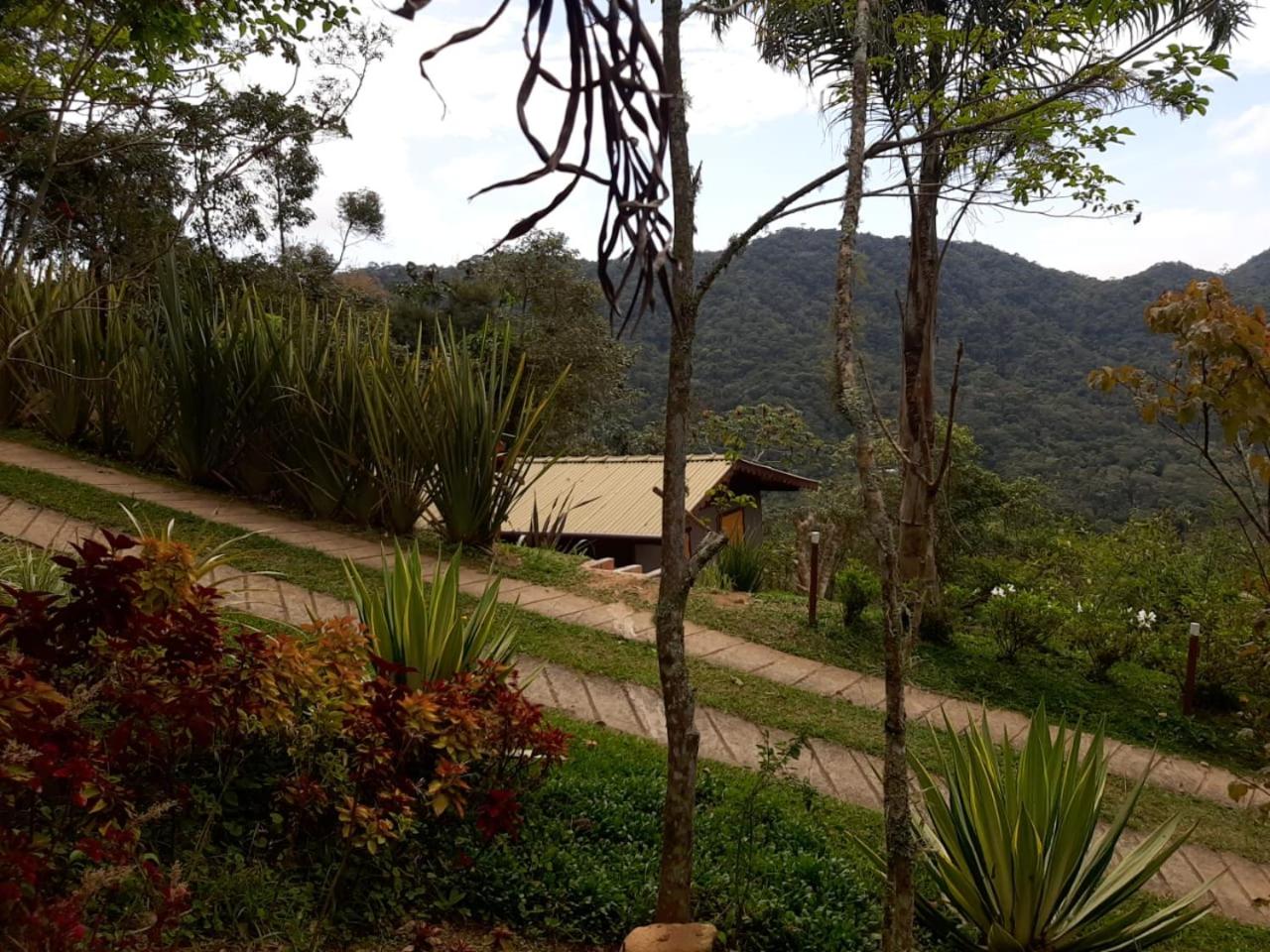 Chalé Pakere Montebello Lumiar - lareira, wi-fi, sauna, piscina - vista incrível - locação do chalé sem prestação de serviços