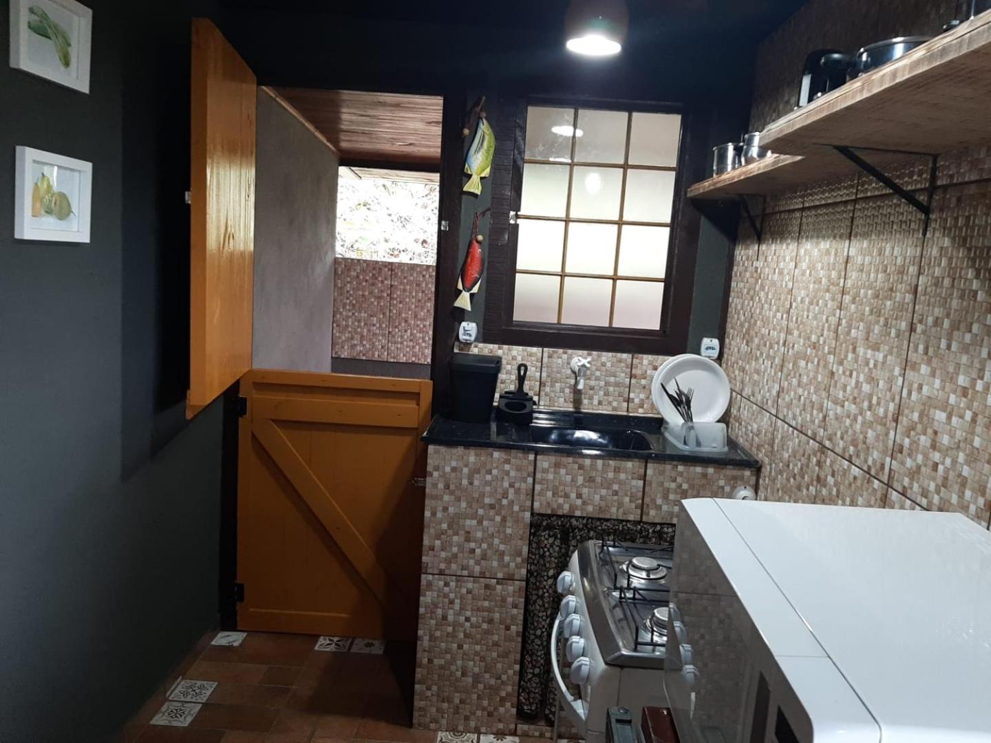 Chalé Pakere Montebello Lumiar - lareira, wi-fi, sauna, piscina - vista incrível - locação do chalé sem prestação de serviços