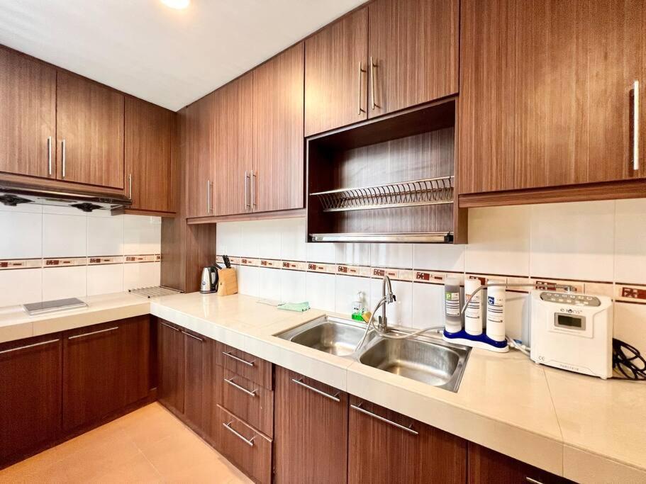 Wisma Cosway near Pavilion KL Dual Key Apartment by Sleepy Bear